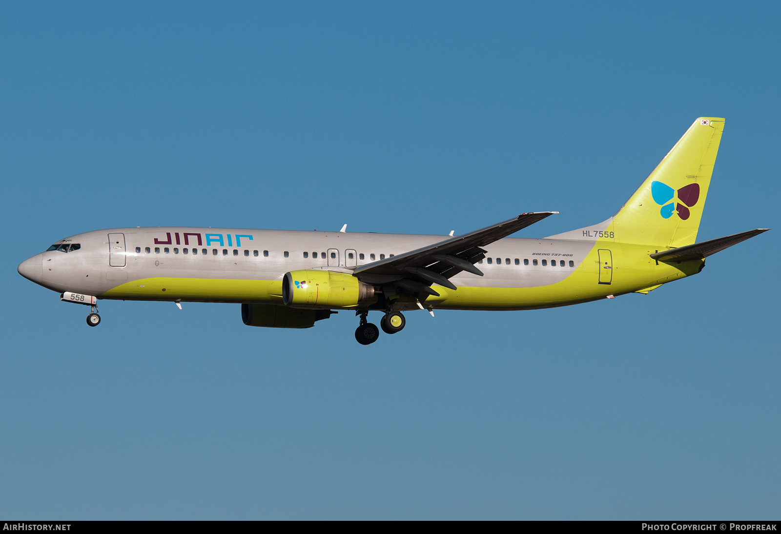 Aircraft Photo of HL7558 | Boeing 737-86N | Jin Air | AirHistory.net #579234