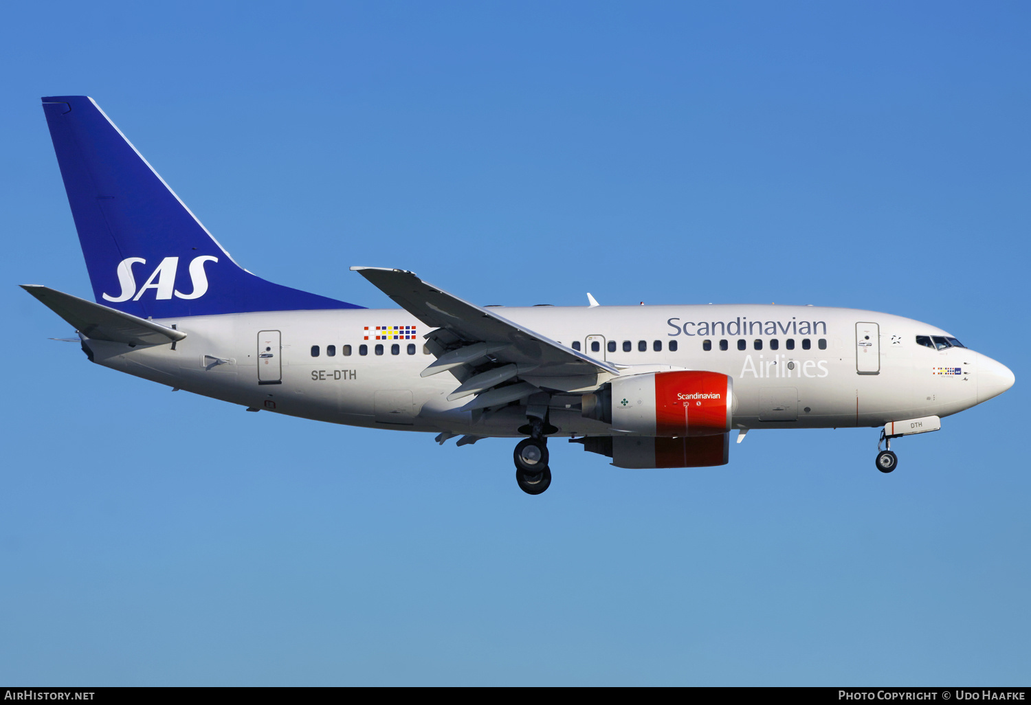 Aircraft Photo of SE-DTH | Boeing 737-683 | Scandinavian Airlines - SAS | AirHistory.net #579240