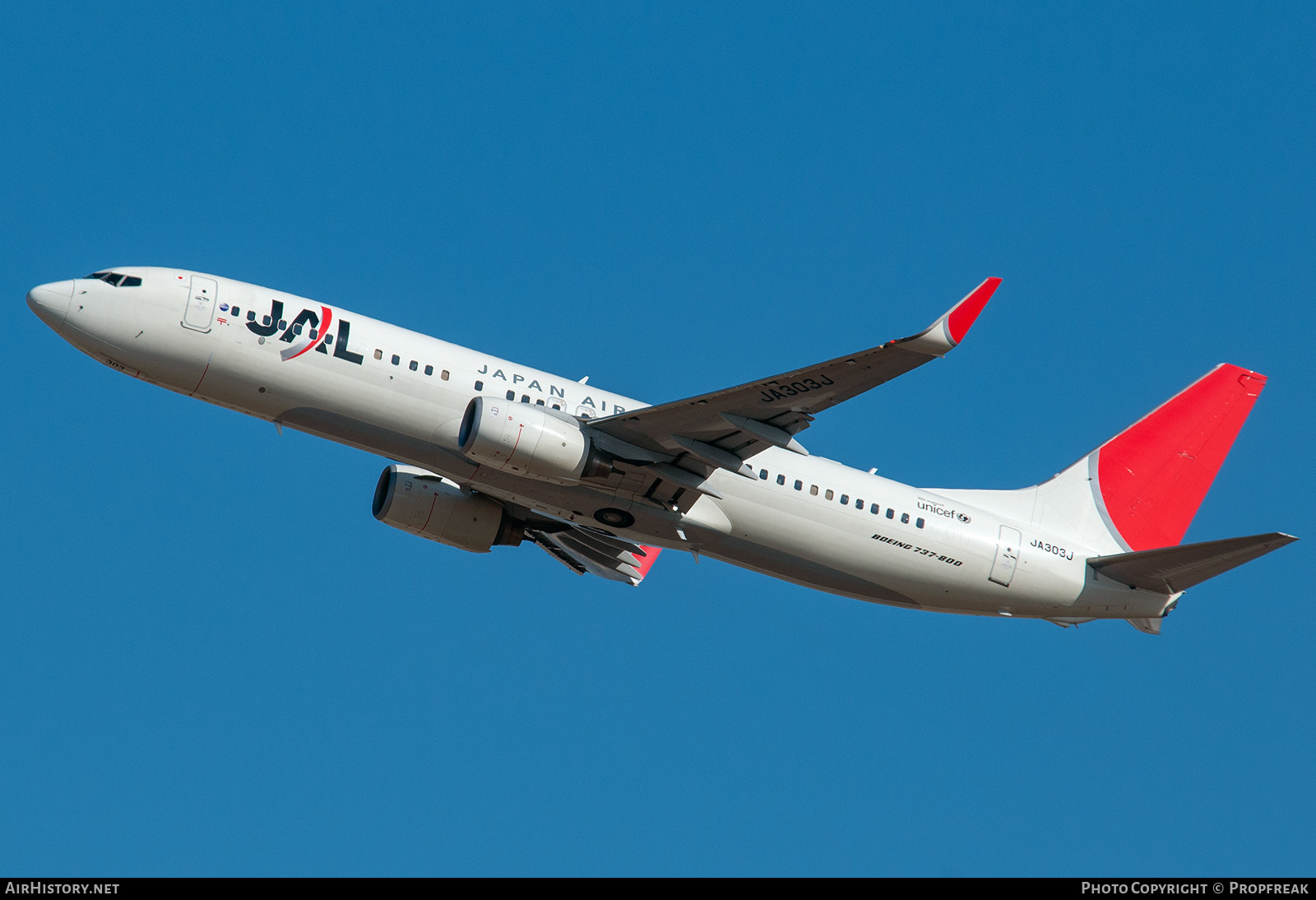 Aircraft Photo of JA303J | Boeing 737-846 | Japan Airlines - JAL | AirHistory.net #579272