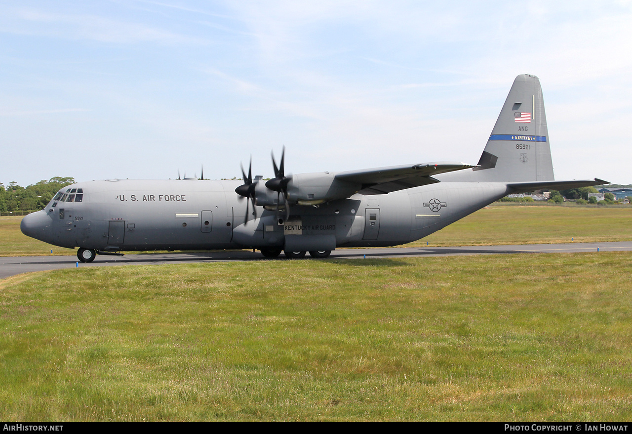 Aircraft Photo of 18-5921 / 85921 | Lockheed Martin C-130J-30 Hercules | USA - Air Force | AirHistory.net #579343