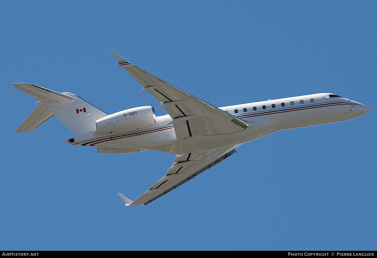 Aircraft Photo of C-GIIT | Bombardier Global 6000 (BD-700-1A10) | AirHistory.net #579371