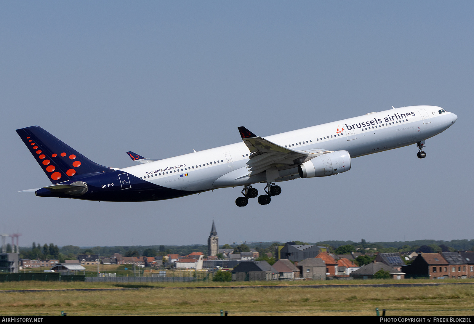 Aircraft Photo of OO-SFG | Airbus A330-343E | Brussels Airlines | AirHistory.net #579393