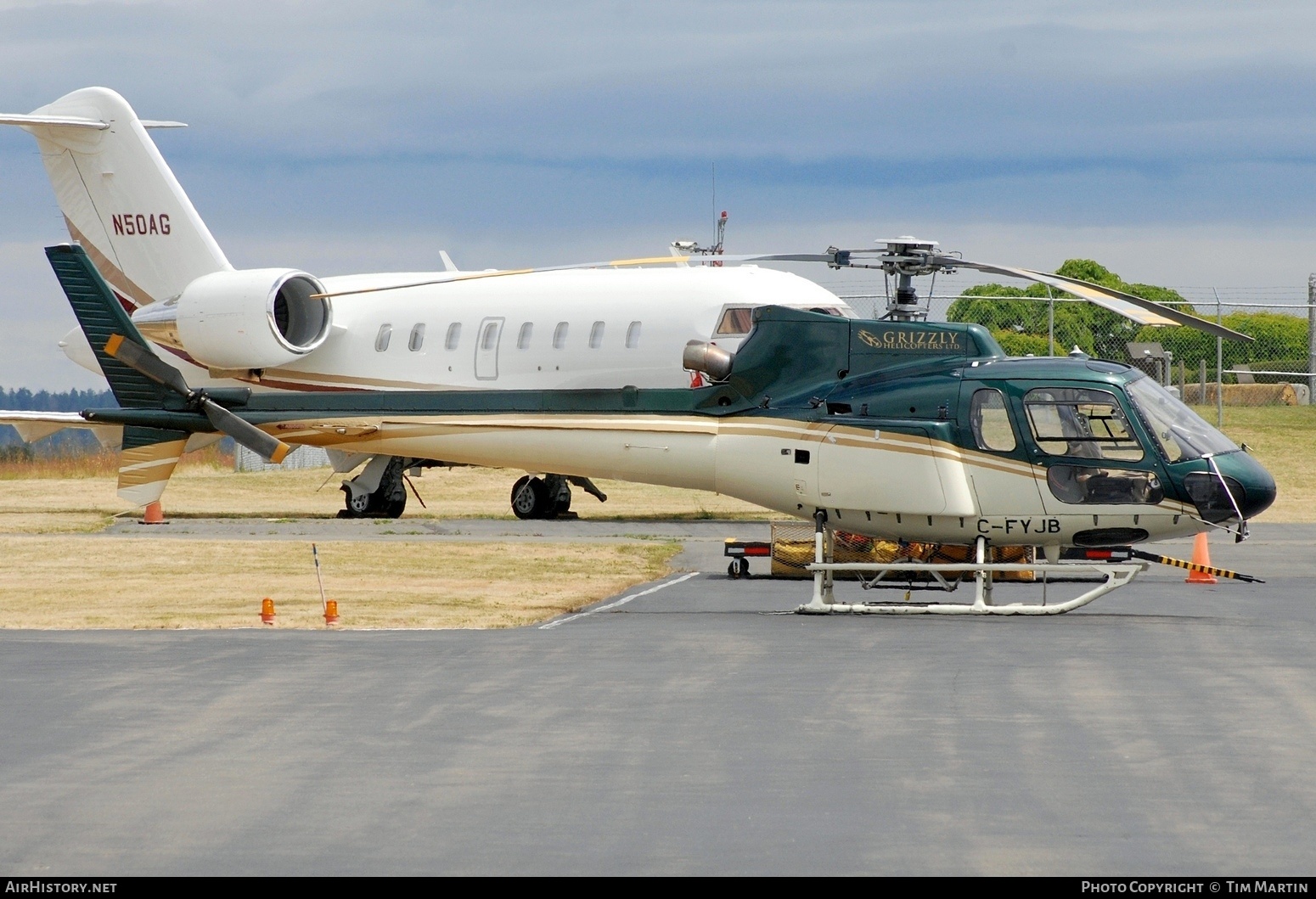 Aircraft Photo of C-FYJB | Eurocopter AS-350B-2 Ecureuil | Grizzly Helicopters | AirHistory.net #579422