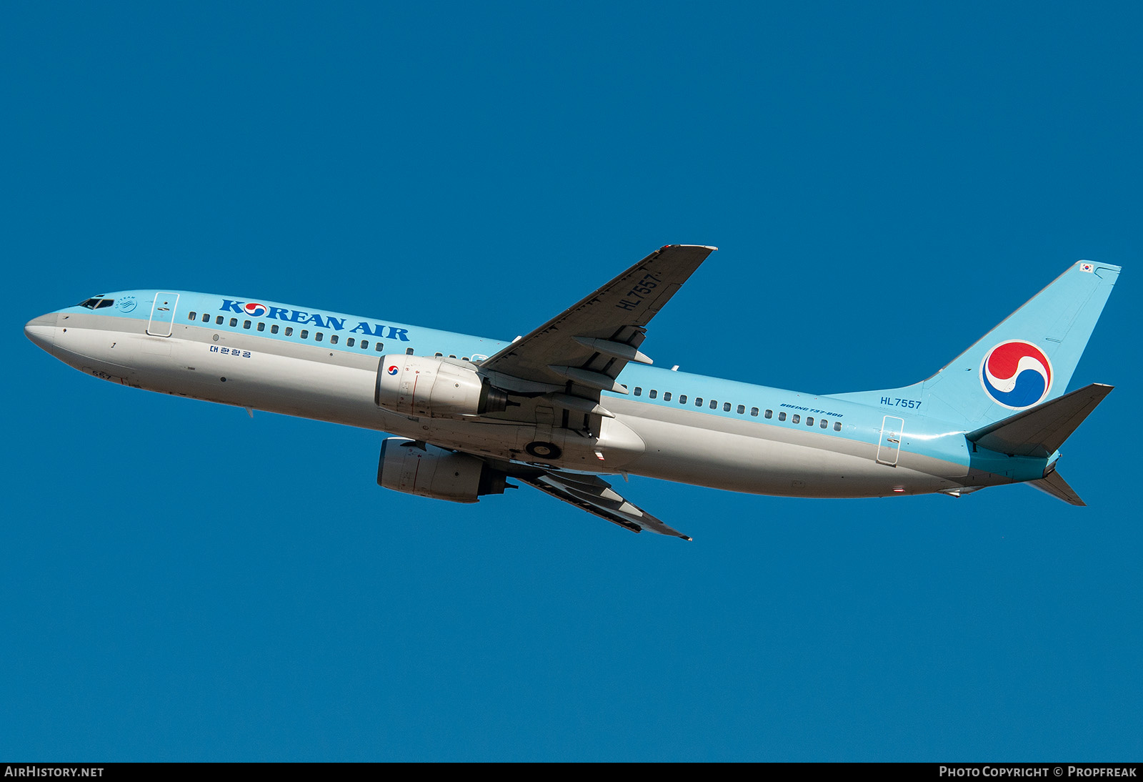 Aircraft Photo of HL7557 | Boeing 737-86N | Korean Air | AirHistory.net #579460