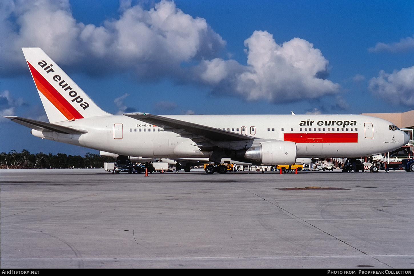 Aircraft Photo of EC-GHM | Boeing 767-204(ER) | Air Europa | AirHistory.net #579466