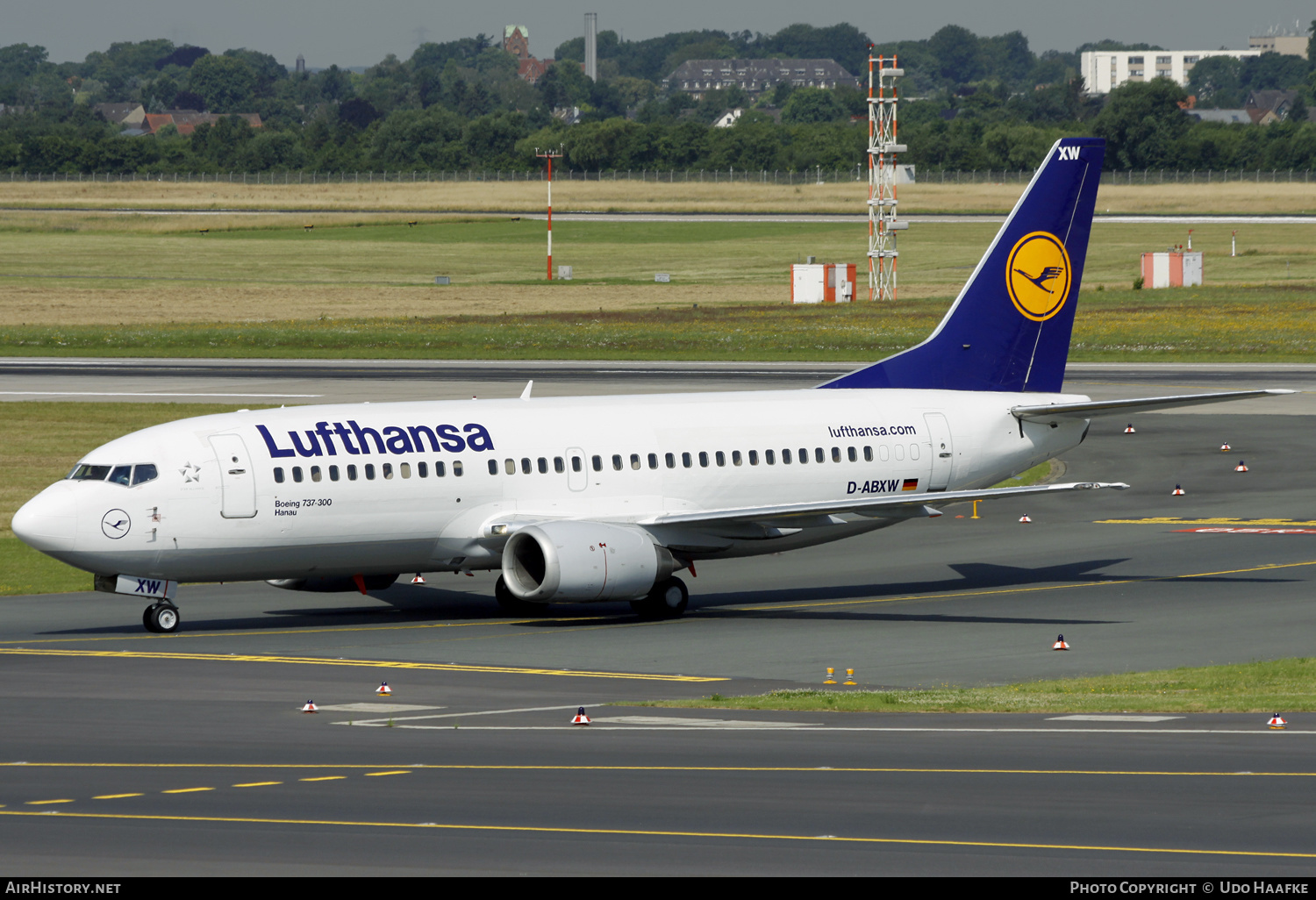 Aircraft Photo of D-ABXW | Boeing 737-330 | Lufthansa | AirHistory.net #579471