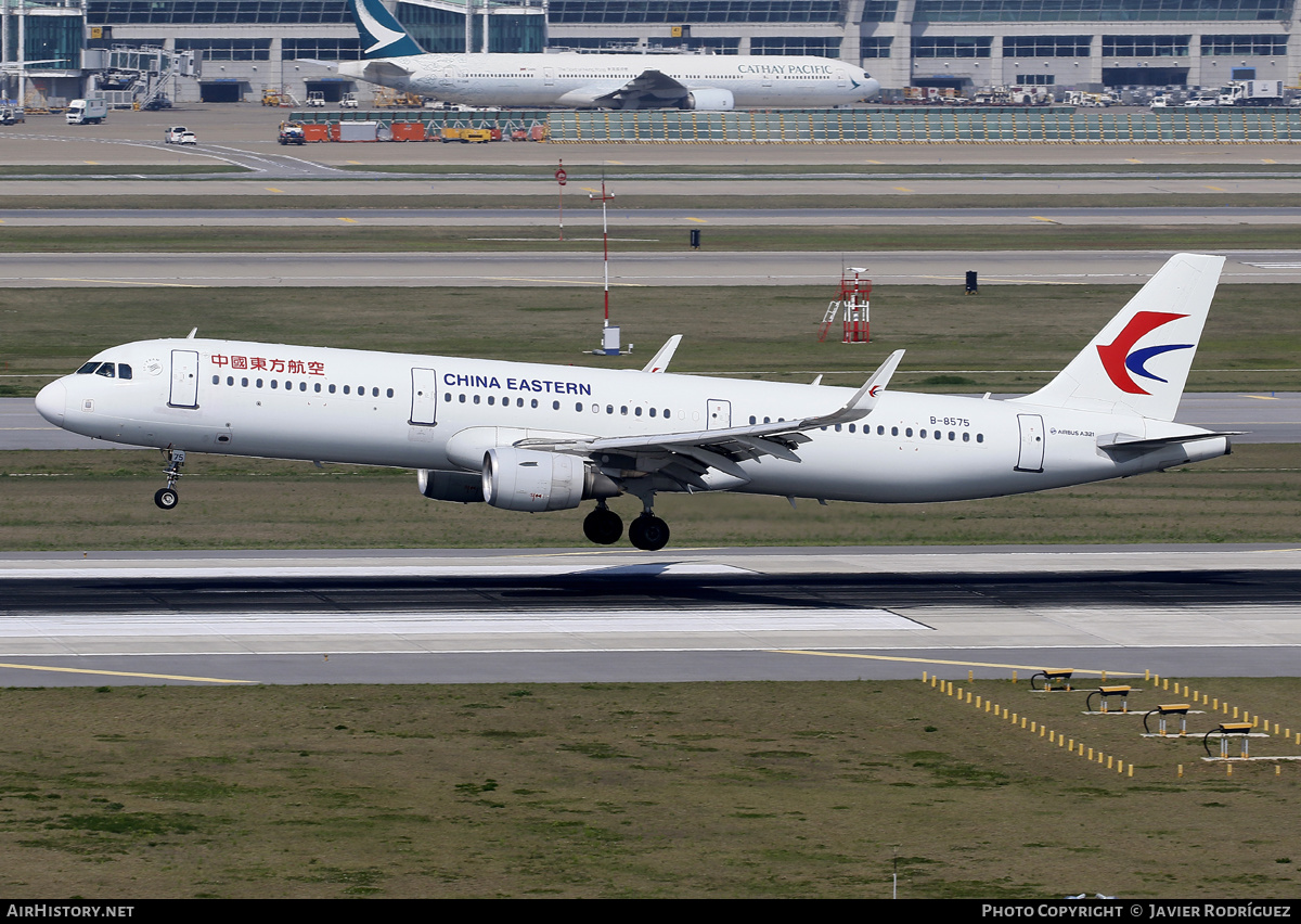 Aircraft Photo of B-8575 | Airbus A321-211 | China Eastern Airlines | AirHistory.net #579545