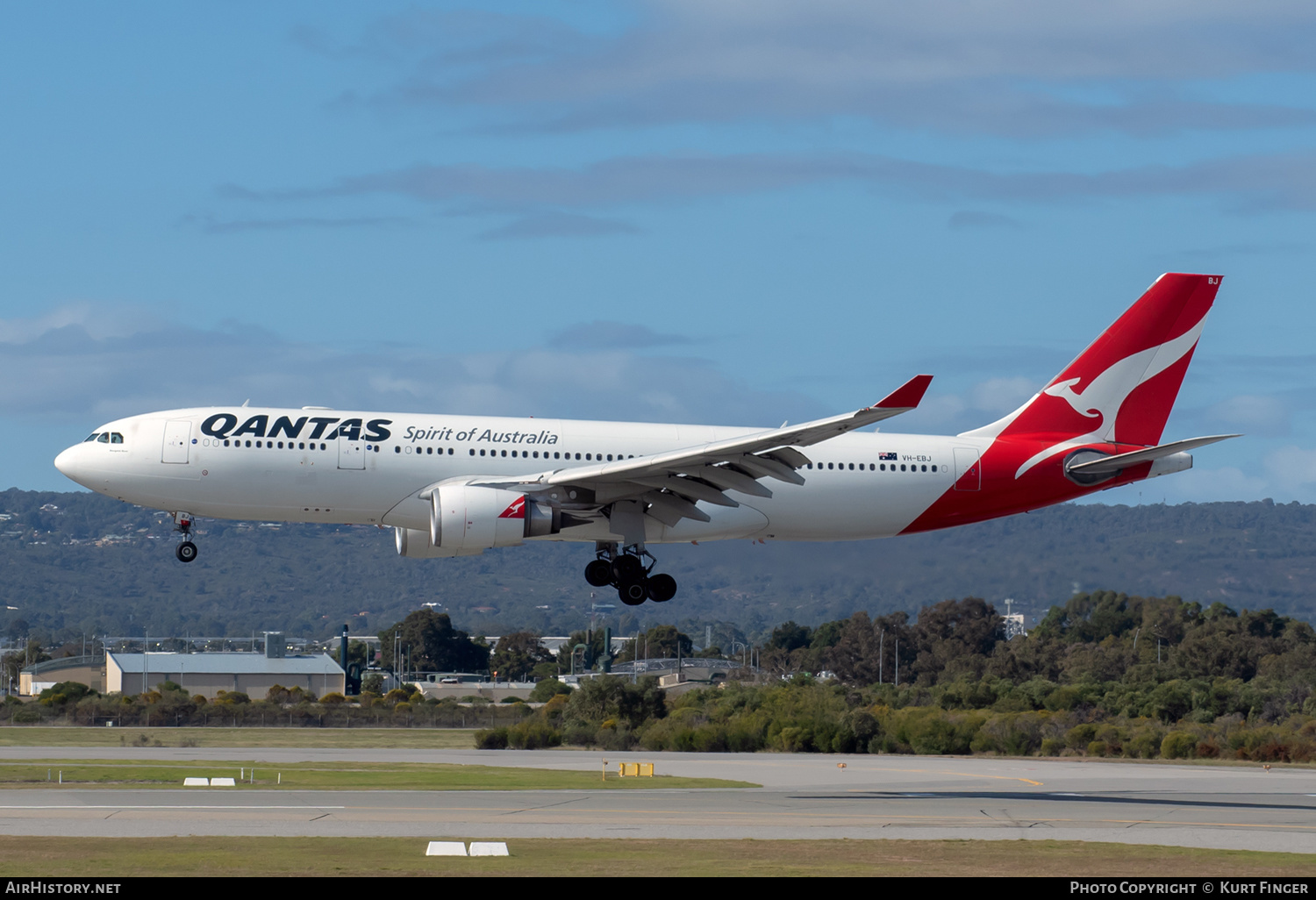 Aircraft Photo of VH-EBJ | Airbus A330-202 | Qantas | AirHistory.net #579703