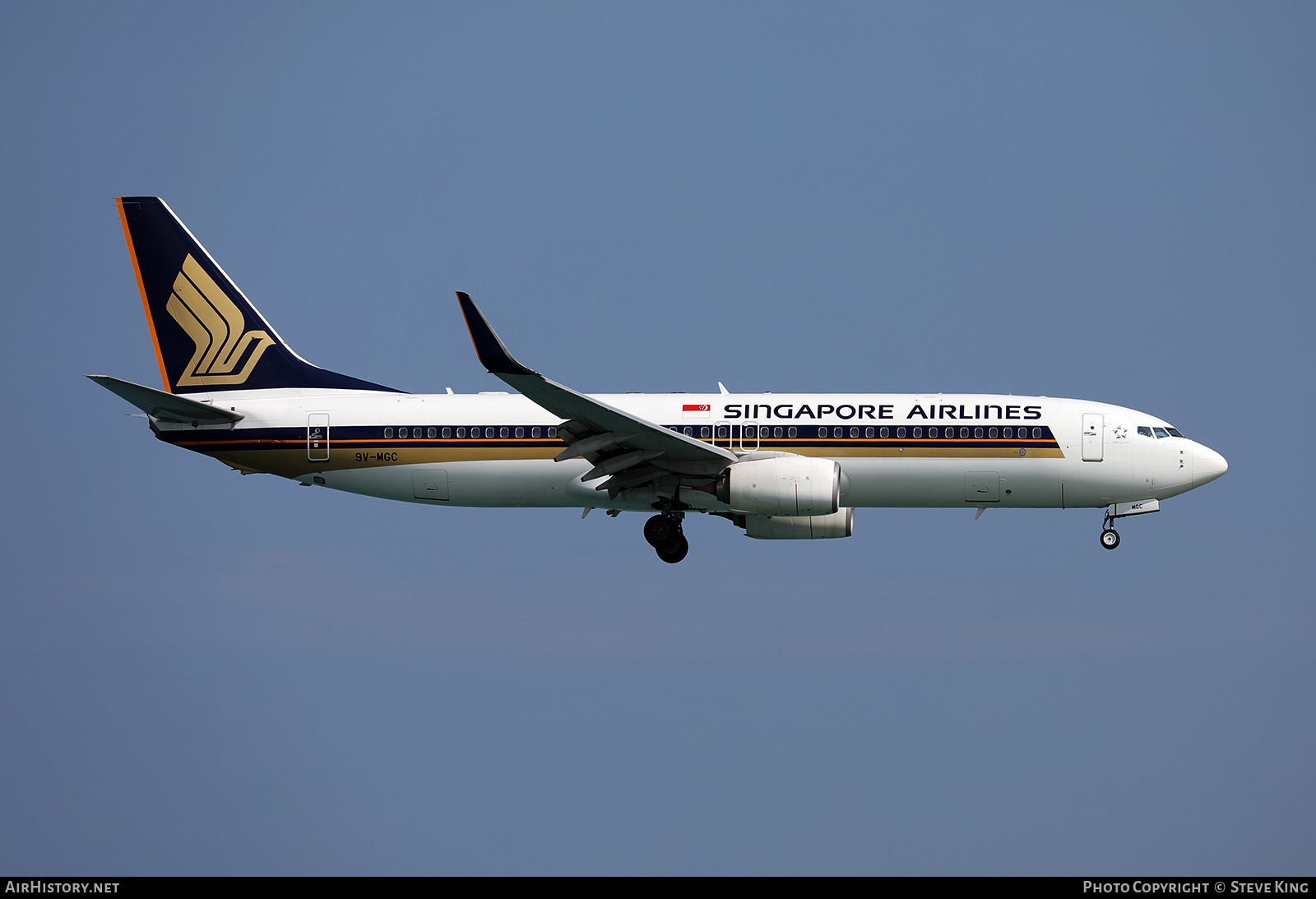Aircraft Photo of 9V-MGC | Boeing 737-8SA | Singapore Airlines | AirHistory.net #579753