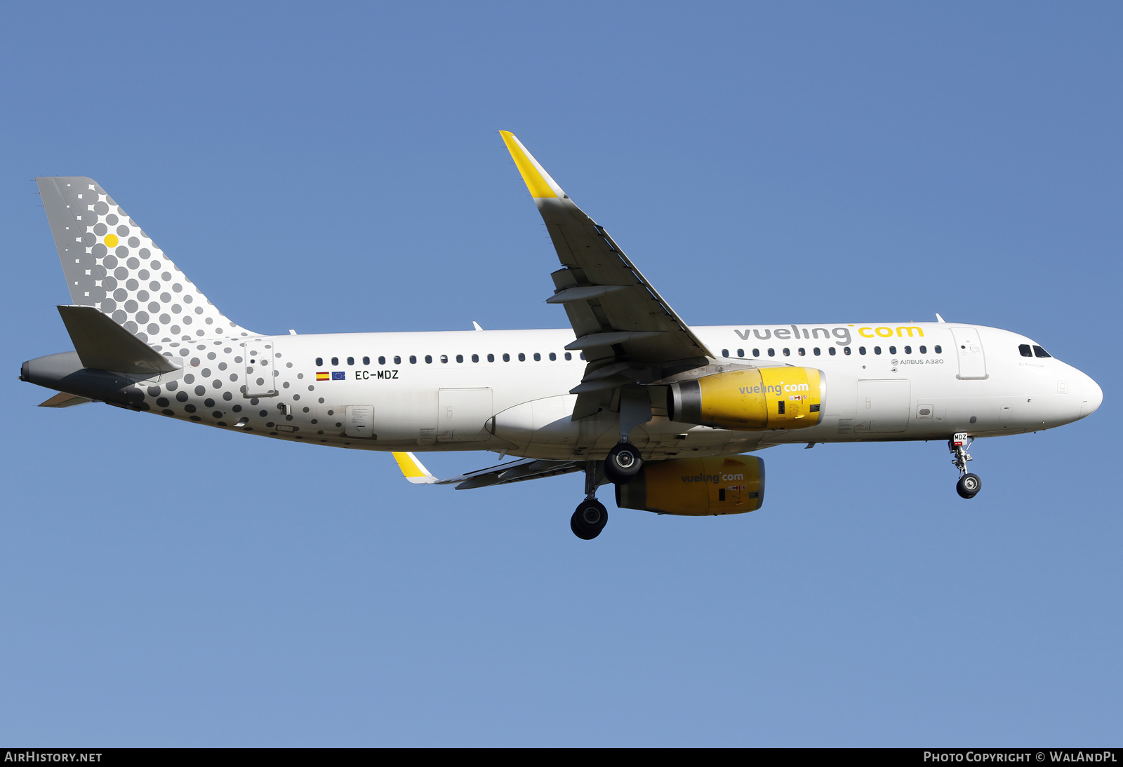 Aircraft Photo of EC-MDZ | Airbus A320-232 | Vueling Airlines | AirHistory.net #579897
