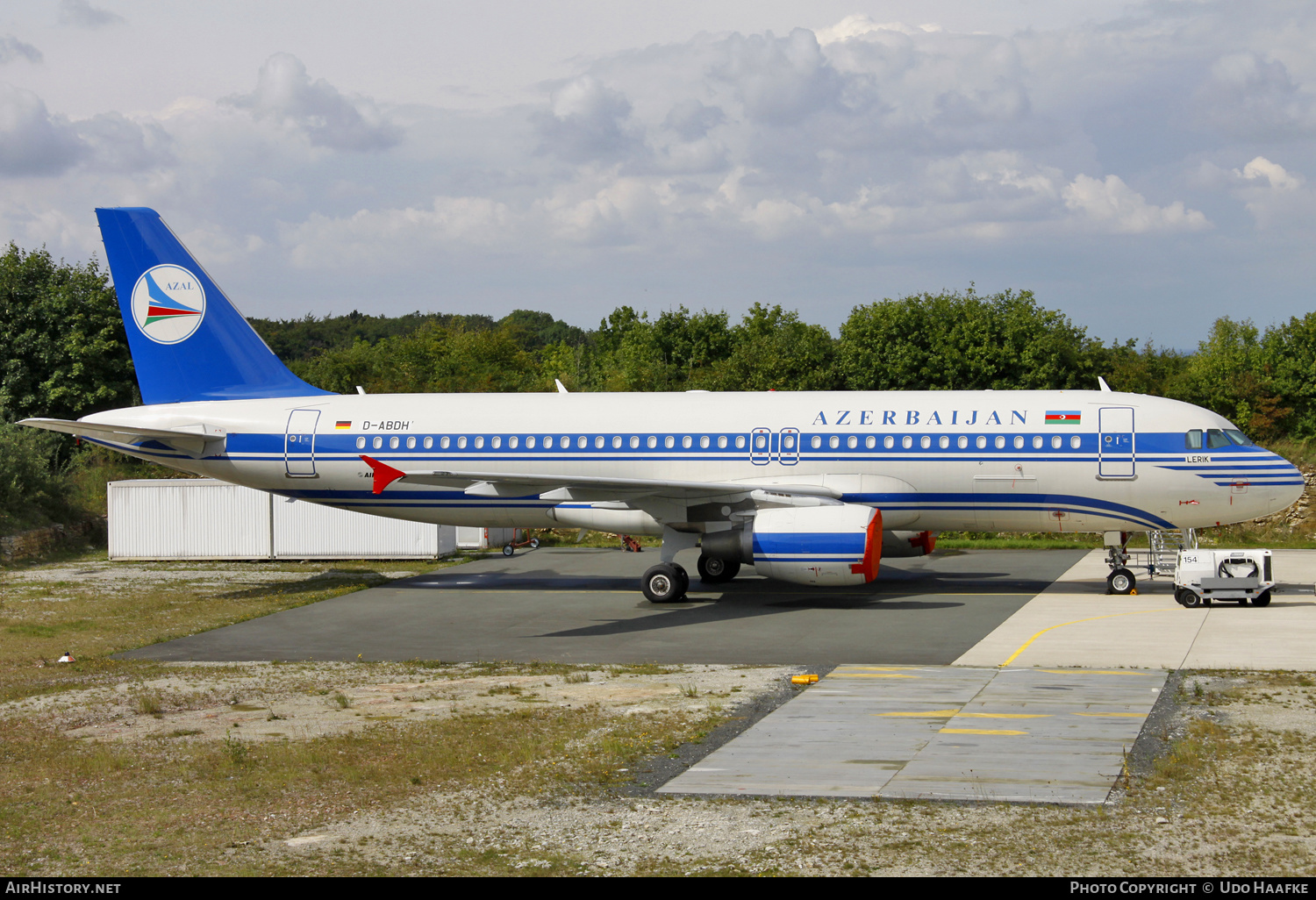 Aircraft Photo of D-ABDH | Airbus A320-214 | Azerbaijan Airlines - AZAL - AHY | AirHistory.net #580039