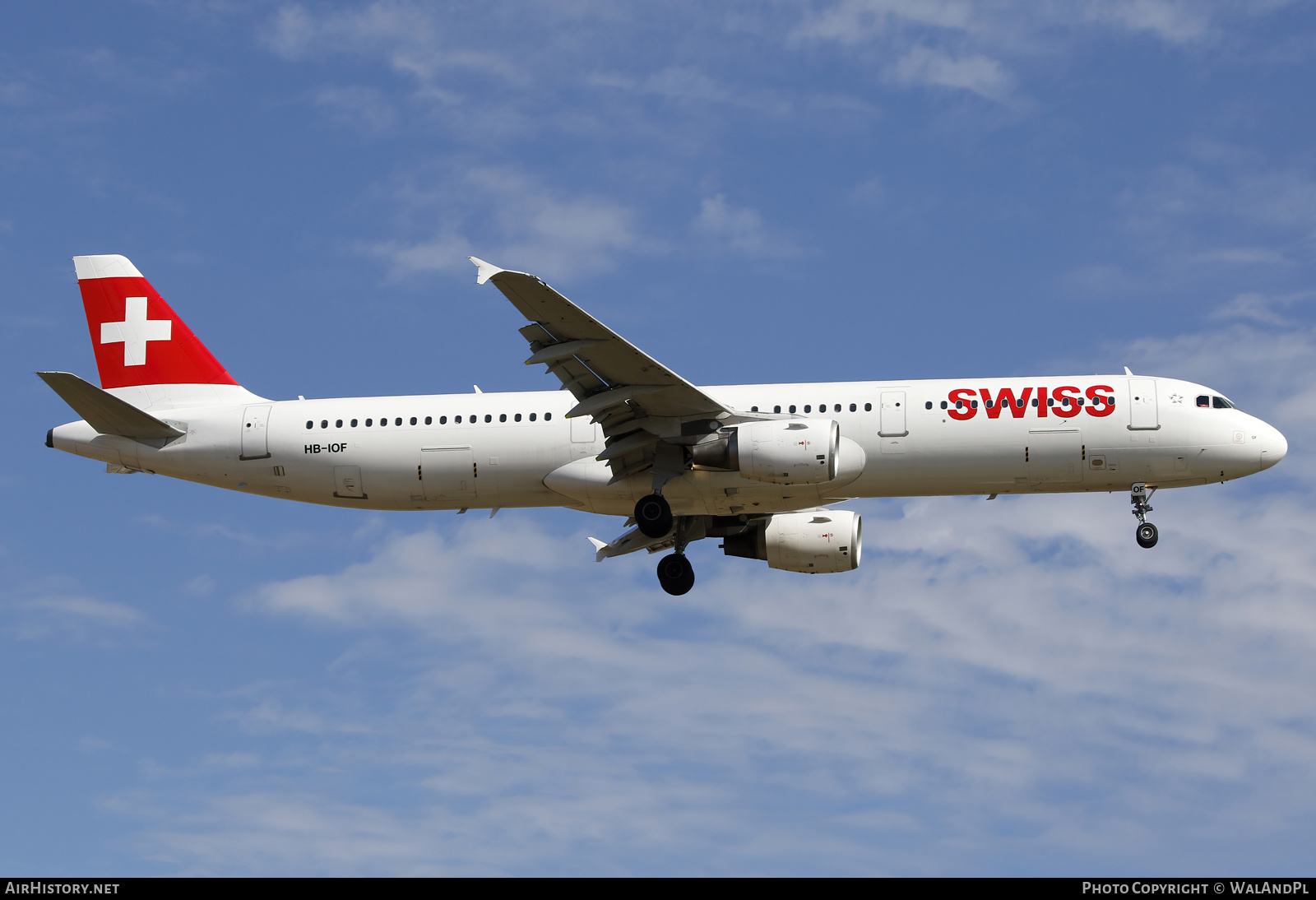 Aircraft Photo of HB-IOF | Airbus A321-111 | Swiss International Air Lines | AirHistory.net #580056