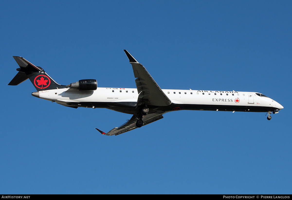 Aircraft Photo of C-FJZN | Bombardier CRJ-900 (CL-600-2D24) | Air Canada Express | AirHistory.net #580094