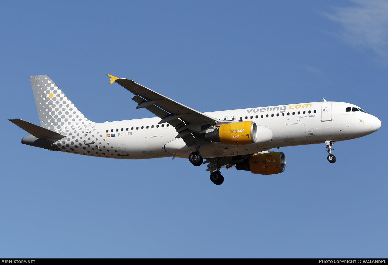 Aircraft Photo of EC-JTR | Airbus A320-214 | Vueling Airlines | AirHistory.net #580113