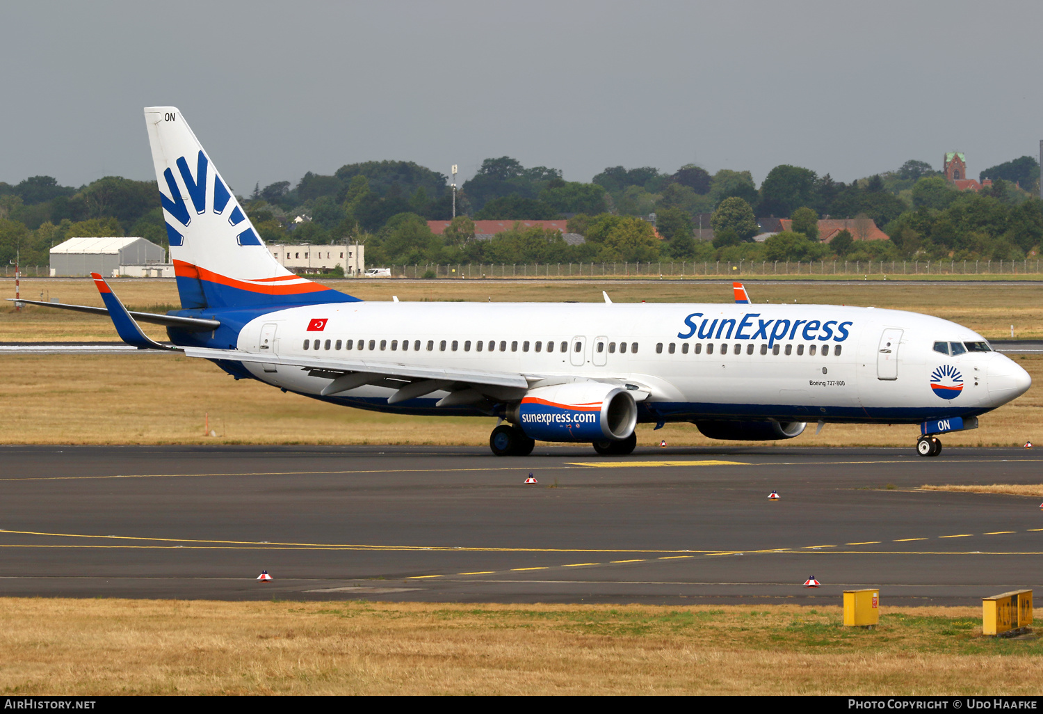 Aircraft Photo of TC-SON | Boeing 737-86J | SunExpress | AirHistory.net #580182