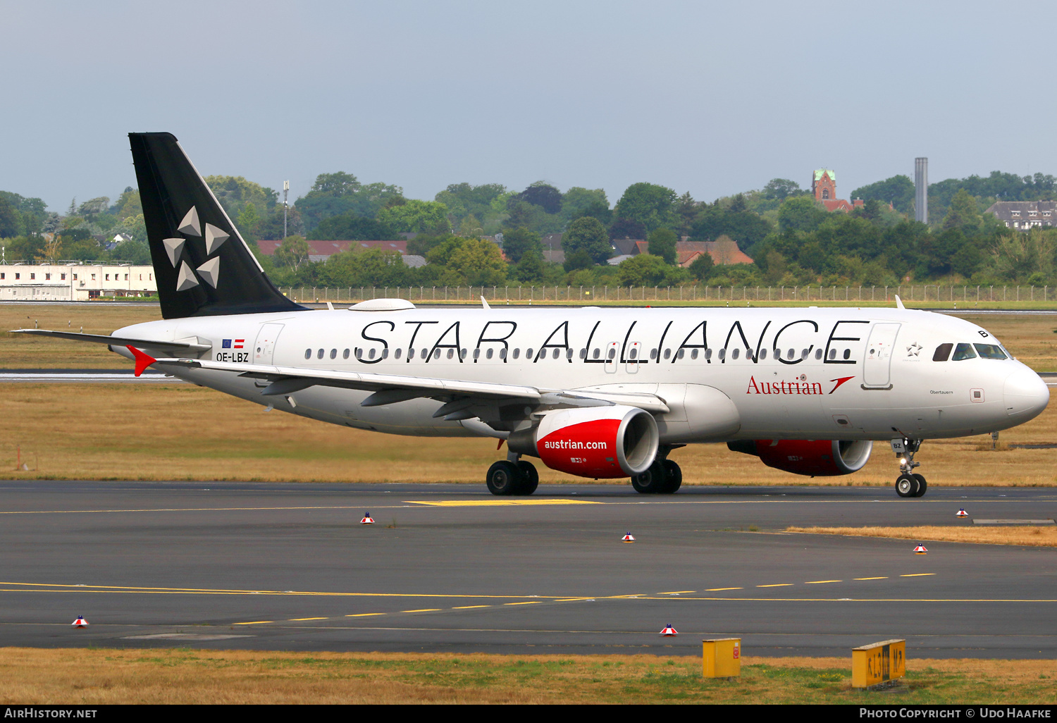 Aircraft Photo of OE-LBZ | Airbus A320-214 | Austrian Airlines | AirHistory.net #580183