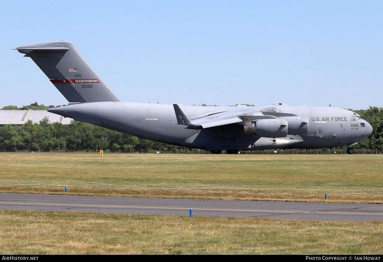 Aircraft Photo of 00-0182 / 00182 | Boeing C-17A Globemaster III | USA - Air Force | AirHistory.net #580185