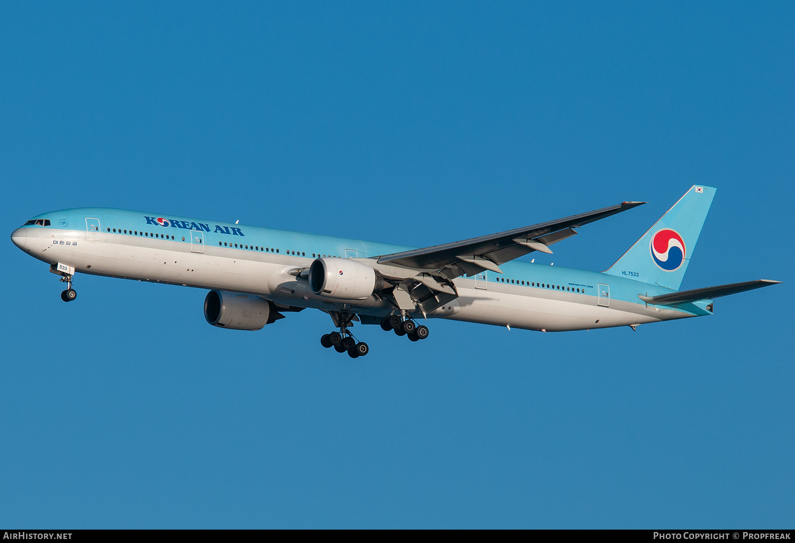 Aircraft Photo of HL7533 | Boeing 777-3B5 | Korean Air | AirHistory.net #580189