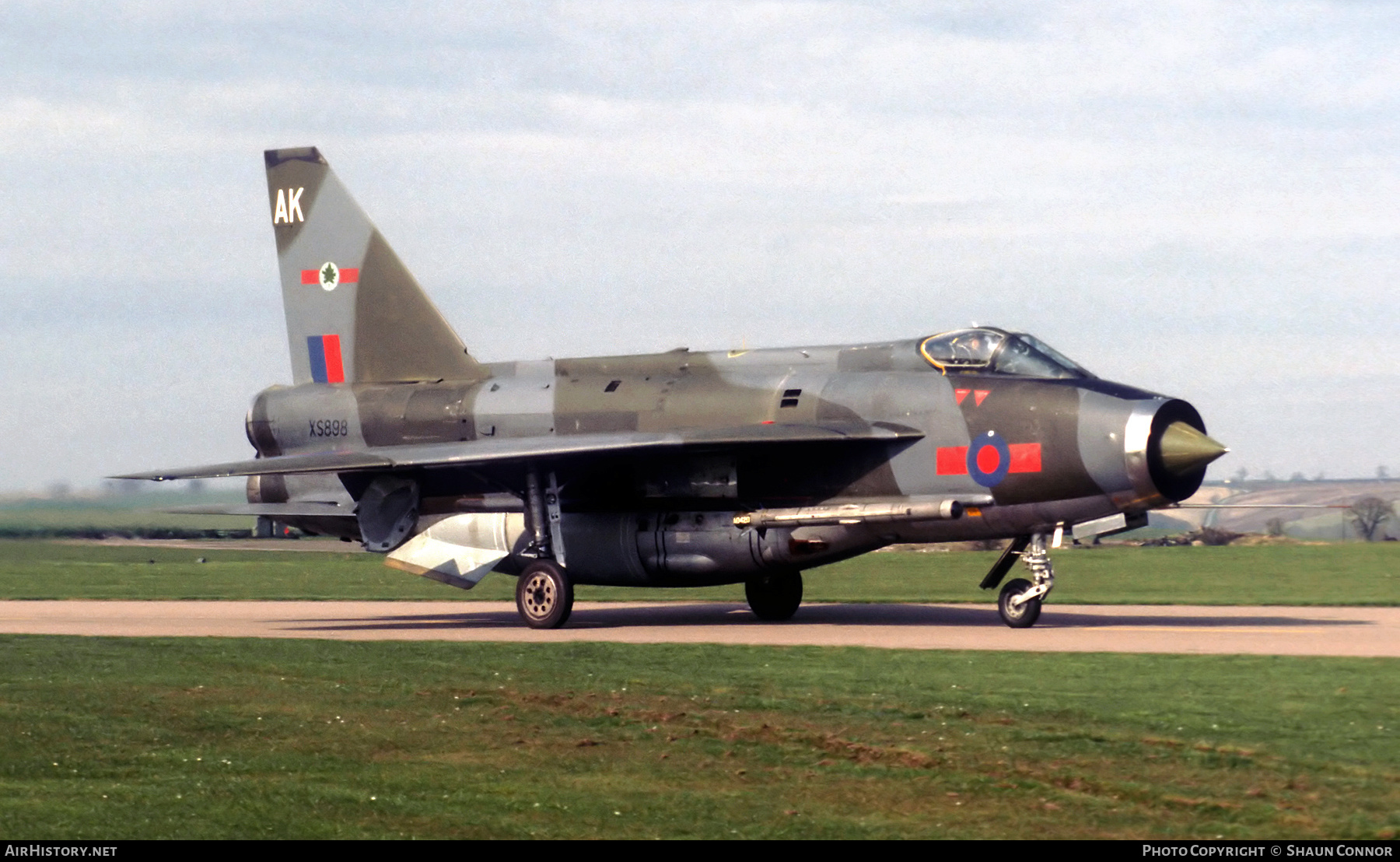 Aircraft Photo of XS898 | English Electric Lightning F6 | UK - Air Force | AirHistory.net #580227