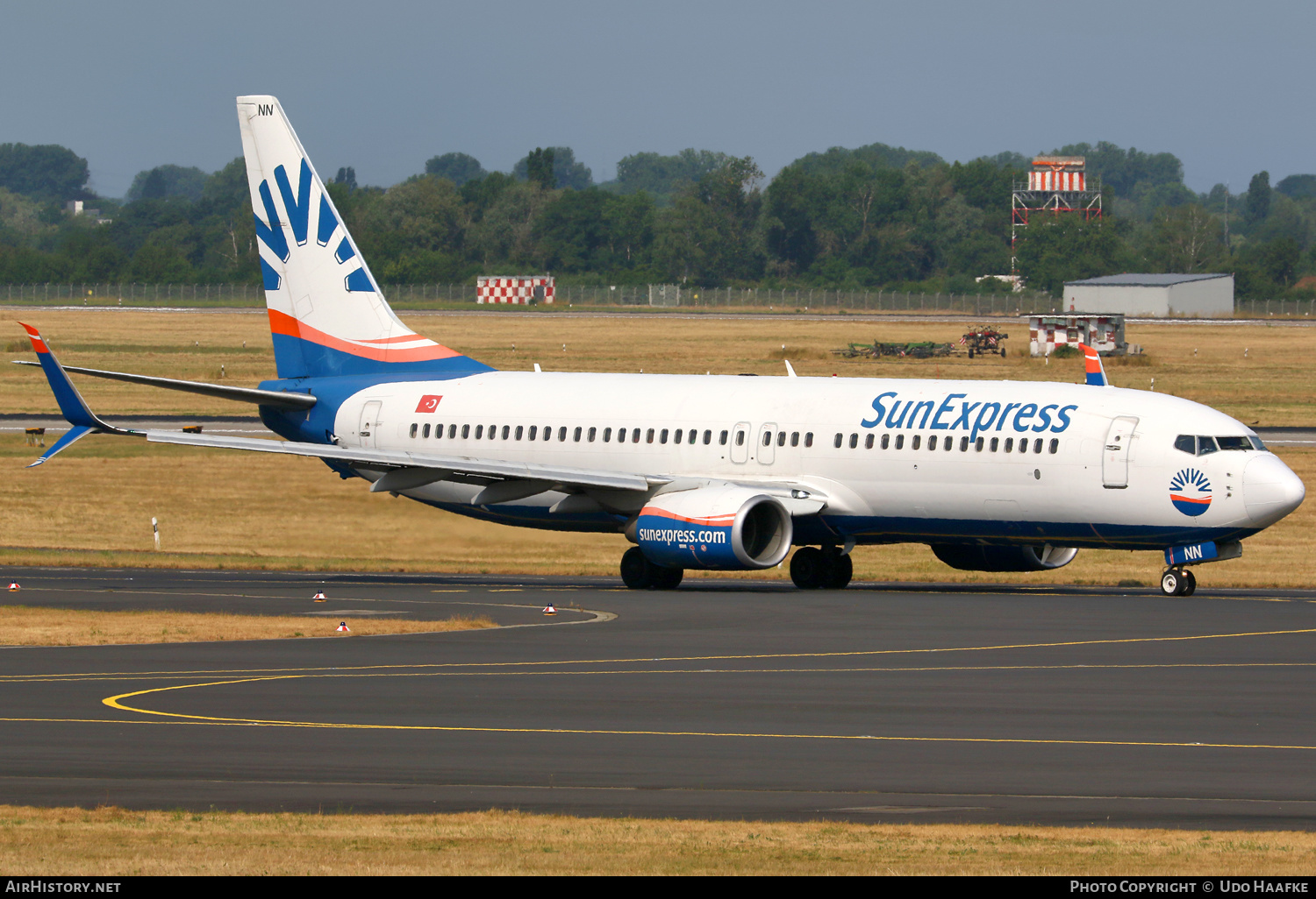 Aircraft Photo of TC-SNN | Boeing 737-8HC | SunExpress | AirHistory.net #580267