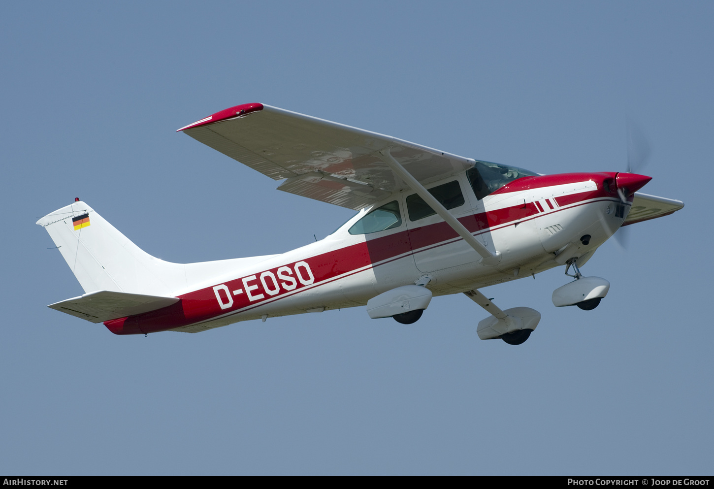 Aircraft Photo of D-EOSO | Reims F182Q Skylane | AirHistory.net #580752