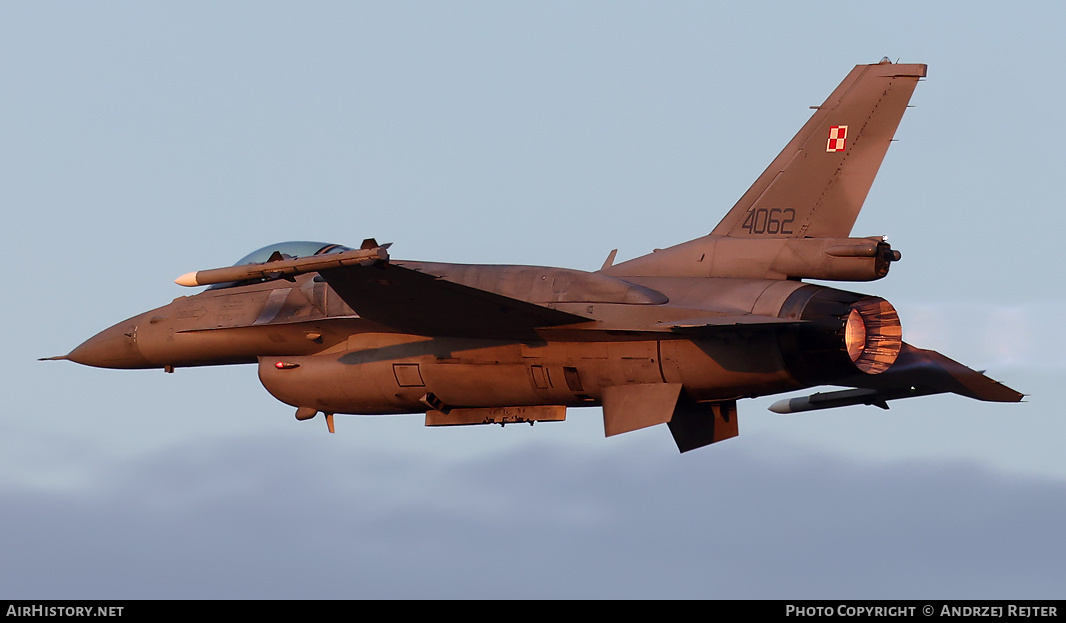 Aircraft Photo of 4062 | Lockheed Martin F-16CJ Fighting Falcon | Poland - Air Force | AirHistory.net #580756