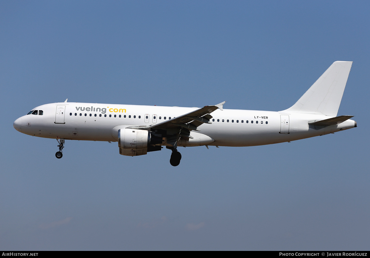 Aircraft Photo of LY-VER | Airbus A320-231 | Vueling Airlines | AirHistory.net #580768