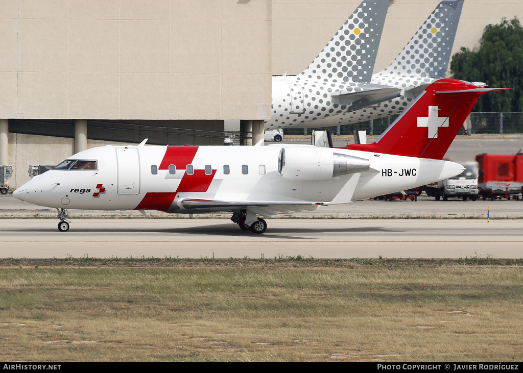 Aircraft Photo of HB-JWC | Bombardier Challenger 650 (CL-600-2B16) | REGA - Swiss Air Ambulance | AirHistory.net #580801