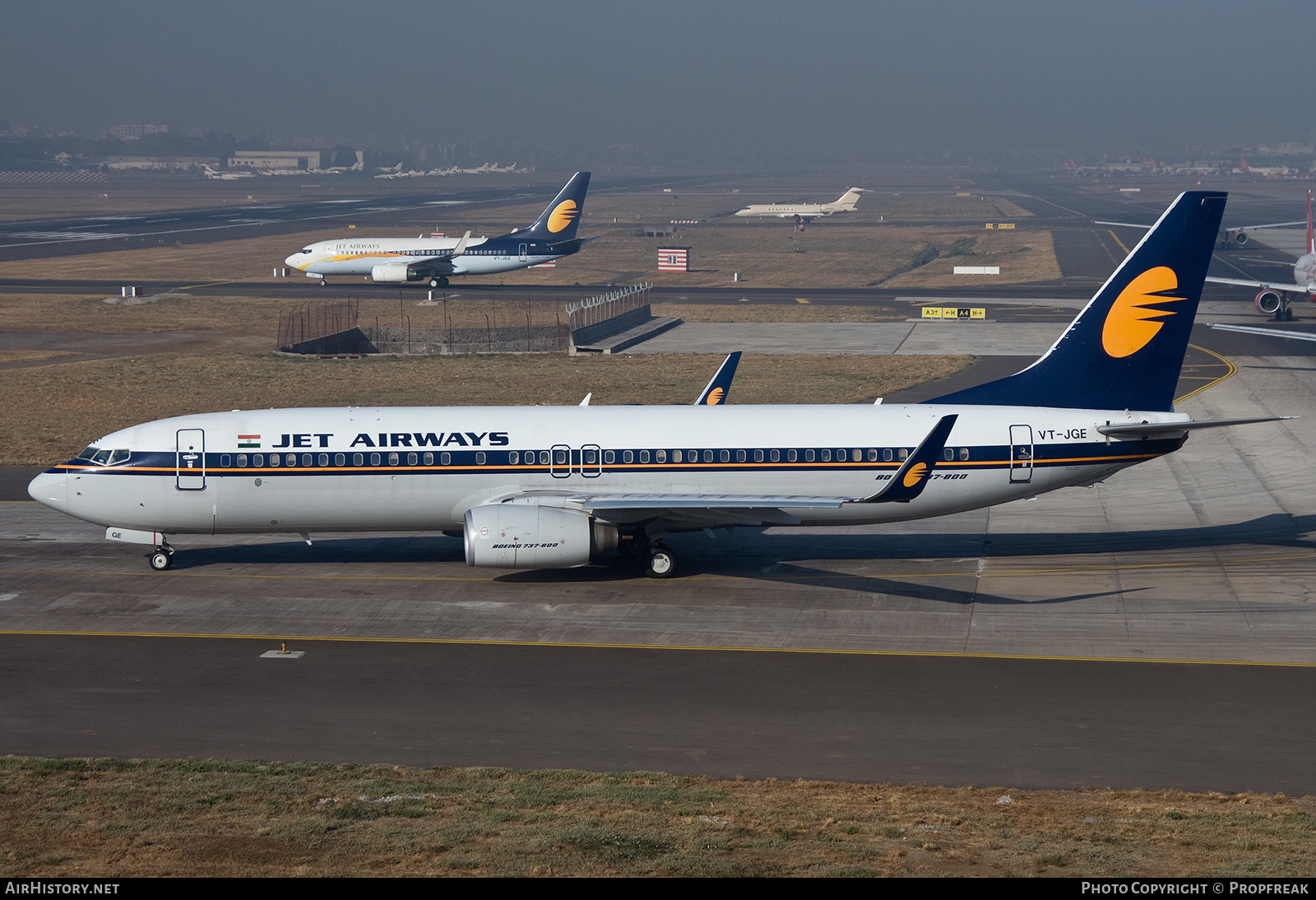 Aircraft Photo of VT-JGE | Boeing 737-83N | Jet Airways | AirHistory.net #580815