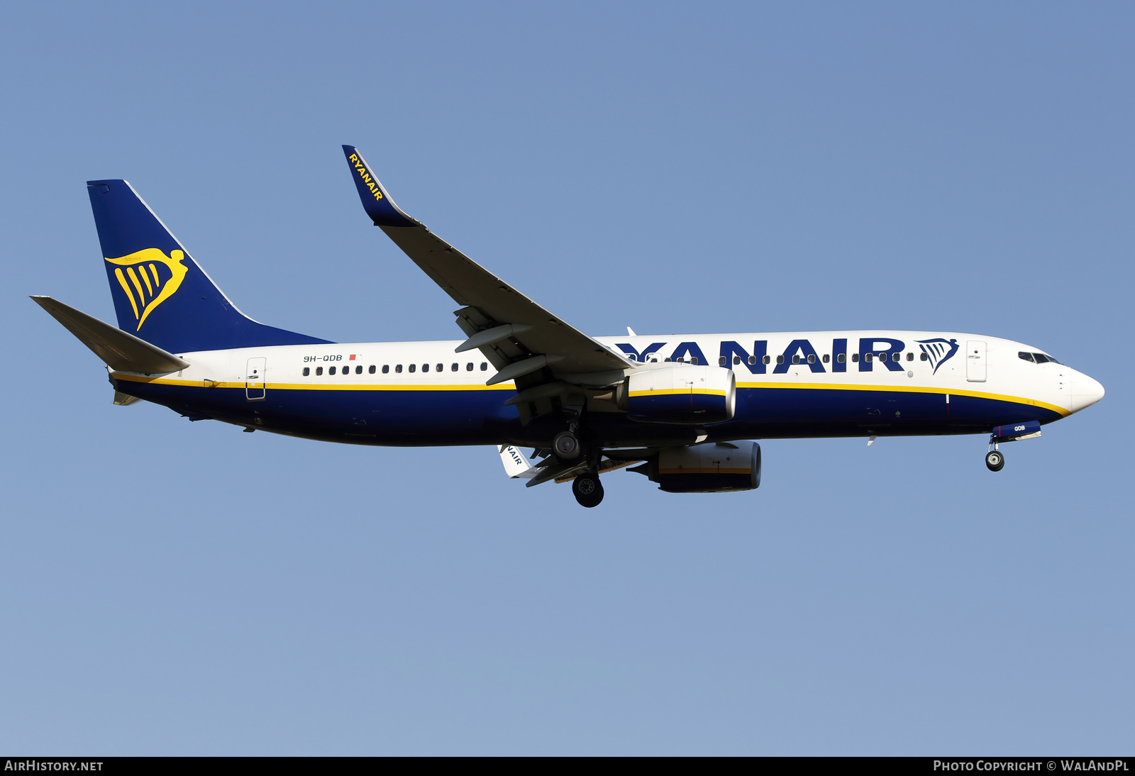 Aircraft Photo of 9H-QDB | Boeing 737-800 | Ryanair | AirHistory.net #580869