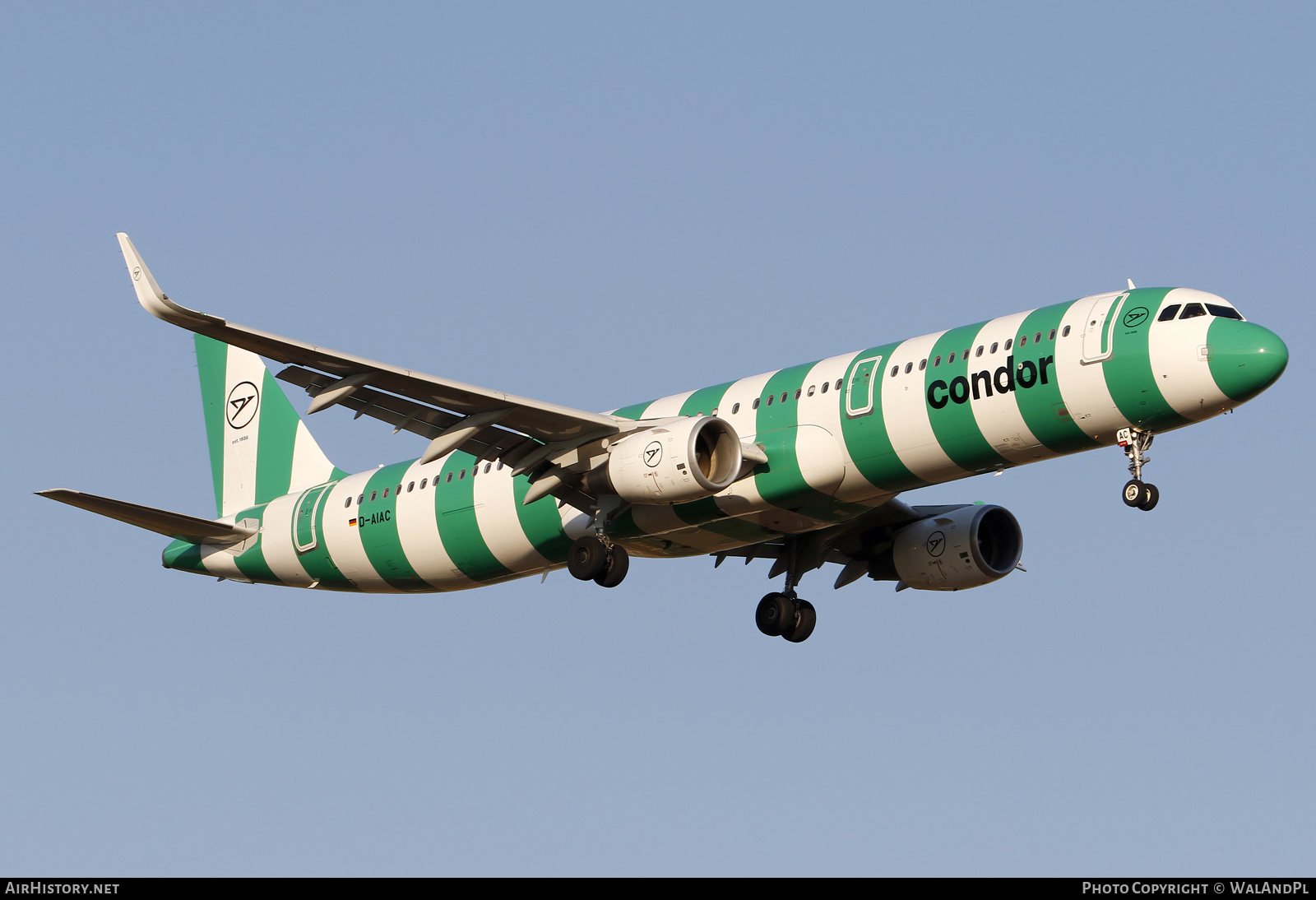 Aircraft Photo of D-AIAC | Airbus A321-211 | Condor Flugdienst | AirHistory.net #580871