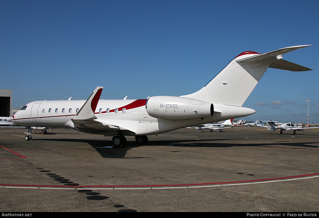 Aircraft Photo of M-CVGL | Bombardier Global 5000 (BD-700-1A11) | AirHistory.net #580891