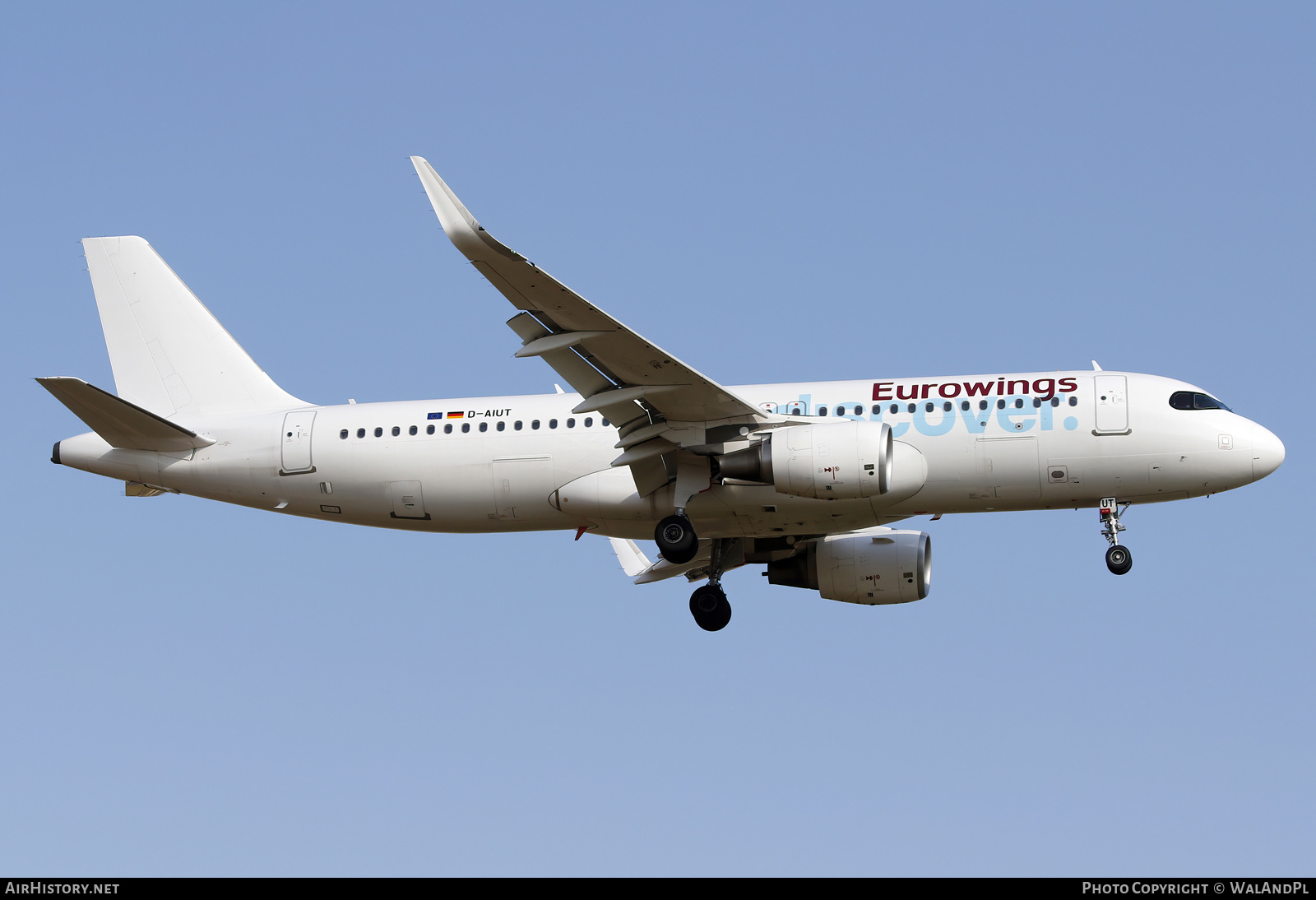 Aircraft Photo of D-AIUT | Airbus A320-214 | Eurowings Discover | AirHistory.net #580894