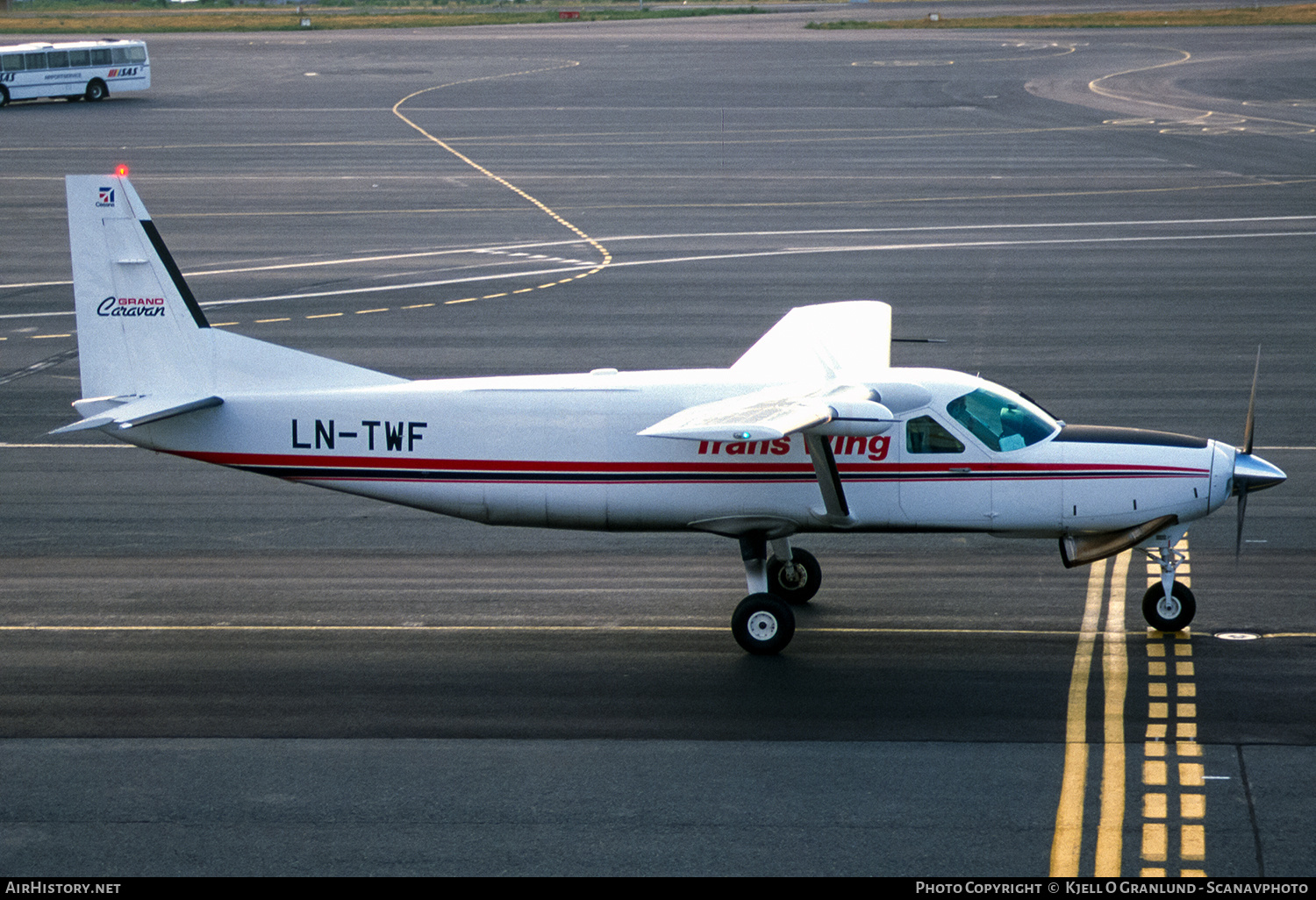 Aircraft Photo of LN-TWF | Cessna 208B Super Cargomaster | Trans Wing | AirHistory.net #580975