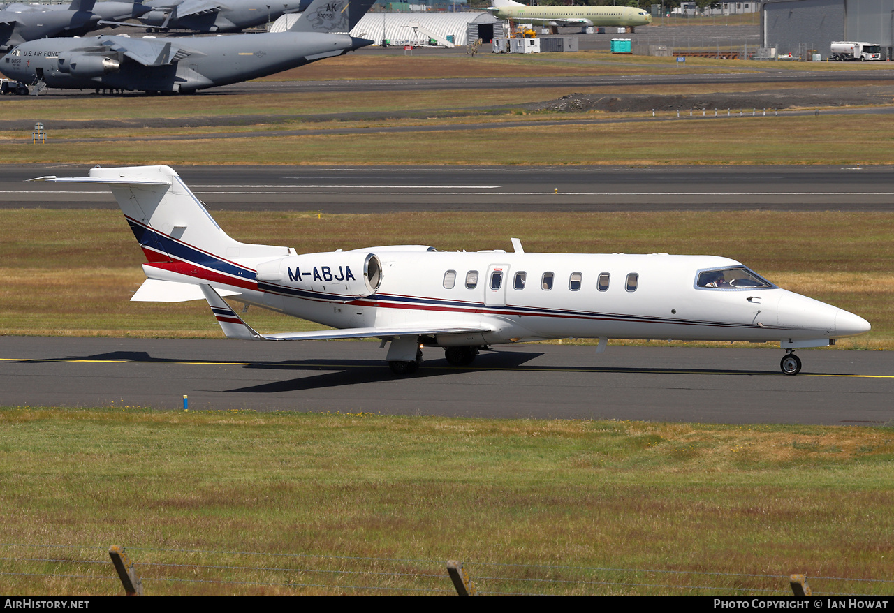 Aircraft Photo of M-ABJA | Learjet 45XR | Ryanair | AirHistory.net #581057