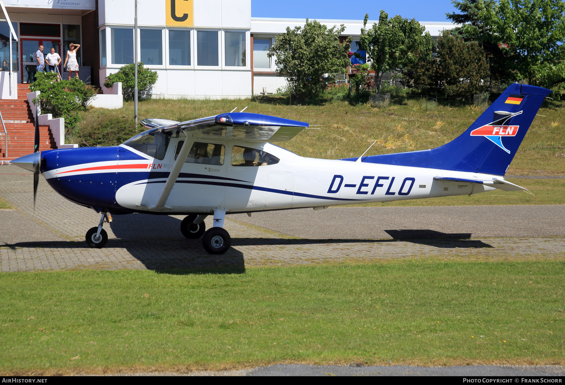 Aircraft Photo of D-EFLO | Cessna 182T Skylane | FLN - Frisia Luftverkehr Norddeich | AirHistory.net #581065