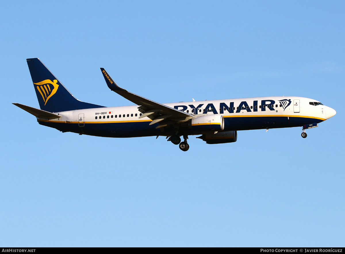 Aircraft Photo of 9H-QDX | Boeing 737-800 | Ryanair | AirHistory.net #581079