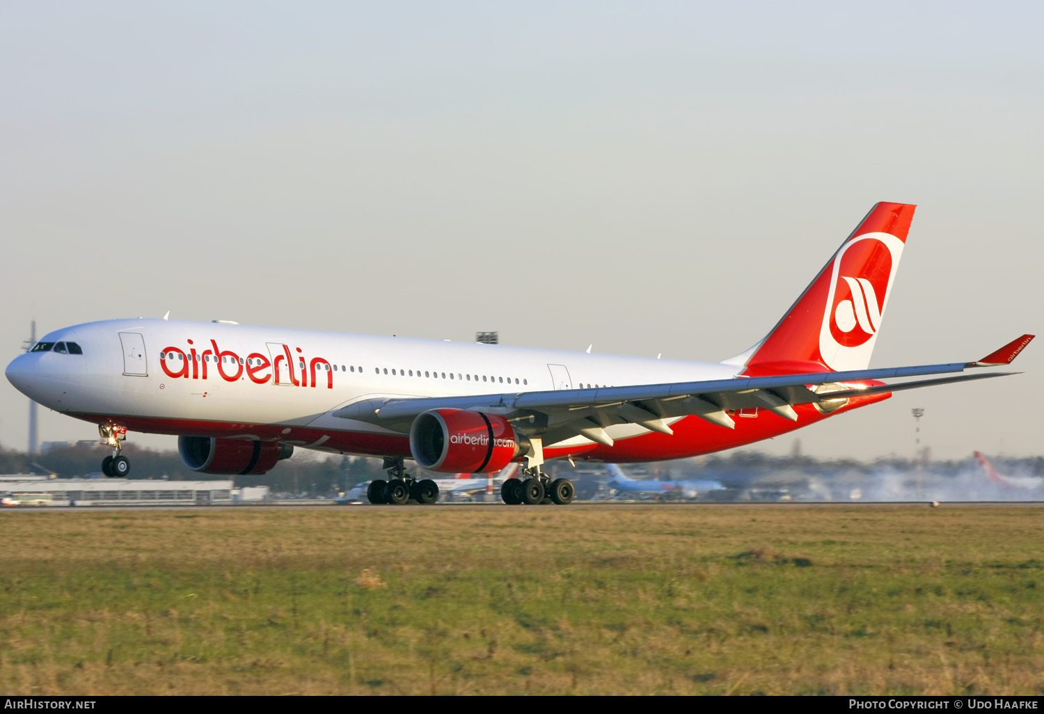 Aircraft Photo of D-ALPE | Airbus A330-223 | Air Berlin | AirHistory.net #581120