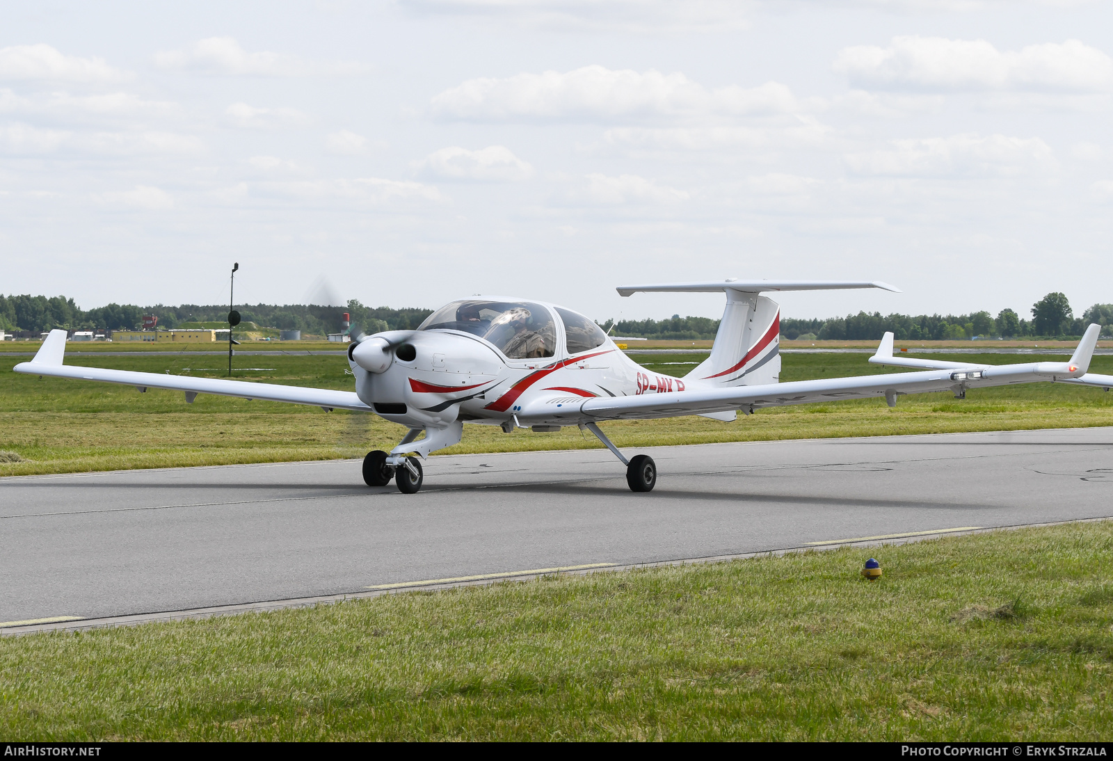 Aircraft Photo of SP-MKB | Diamond DA40 NG Diamond Star | AirHistory.net #581125