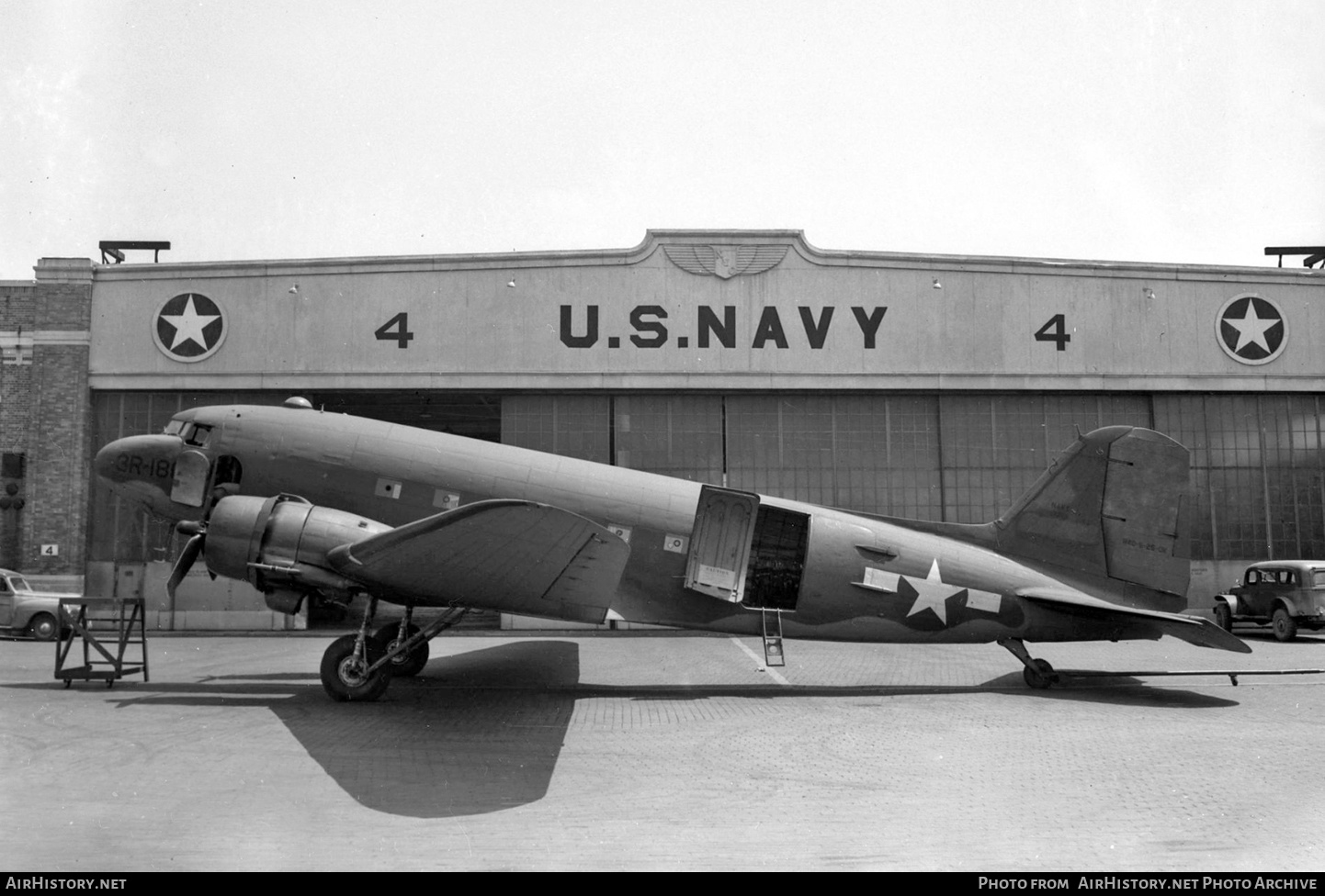 Aircraft Photo of 17213 | Douglas R4D-5 Skytrain | USA - Navy | AirHistory.net #581147