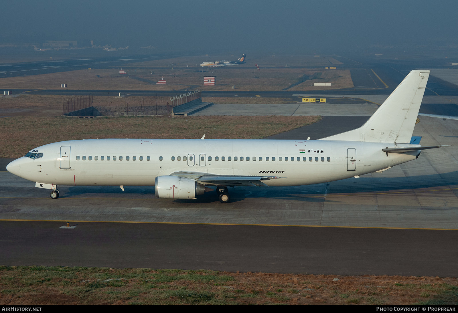 Aircraft Photo of VT-SIE | Boeing 737-4Q8 | AirHistory.net #581168