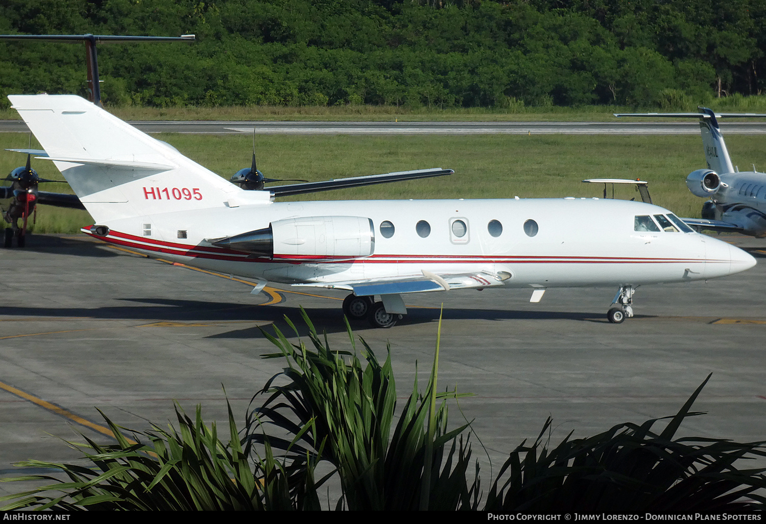 Aircraft Photo of HI1095 | Dassault Falcon 200 (20H) | AirHistory.net #581213