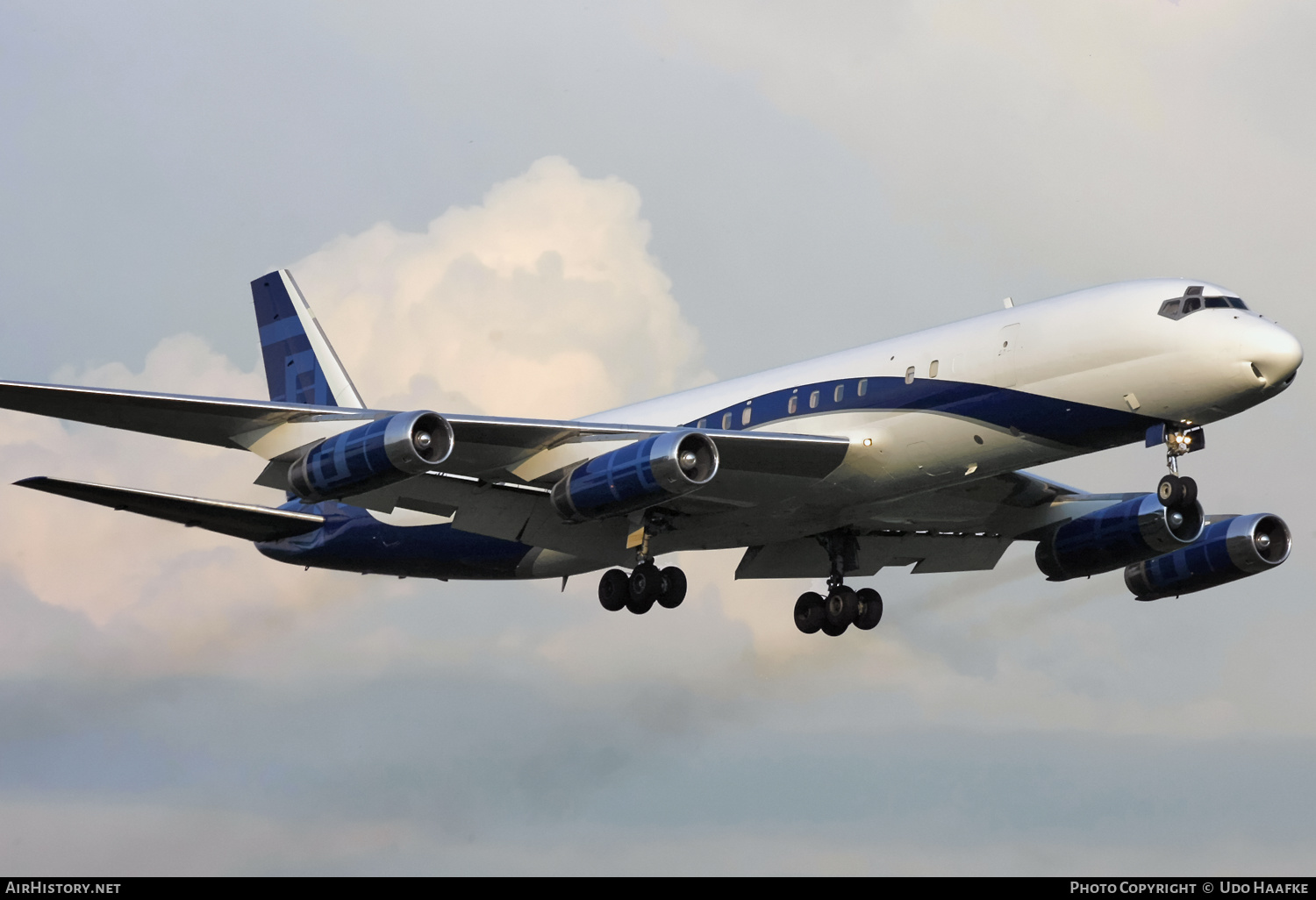 Aircraft Photo of VP-BHM | McDonnell Douglas DC-8-62 | AirHistory.net #581412