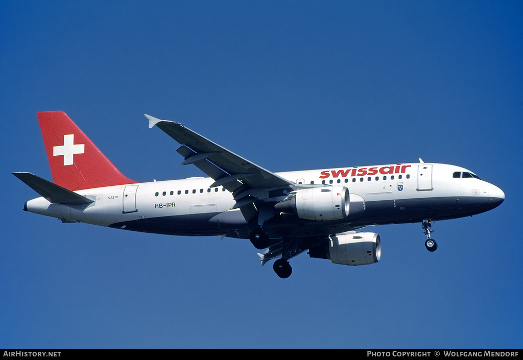Aircraft Photo of HB-IPR | Airbus A319-112 | Swissair | AirHistory.net #581569
