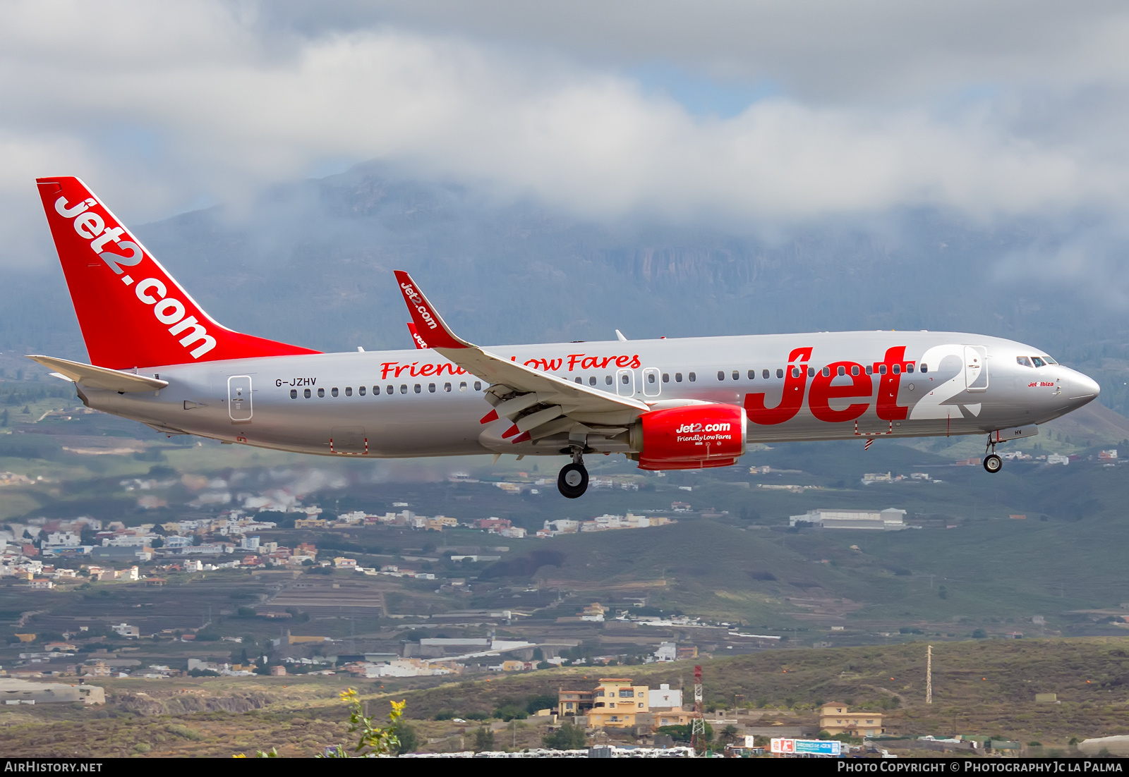 Aircraft Photo of G-JZHV | Boeing 737-800 | Jet2 | AirHistory.net #581648