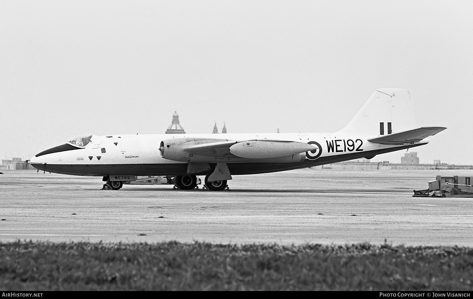 Aircraft Photo of WE192 | English Electric Canberra T4 | UK - Air Force | AirHistory.net #581659