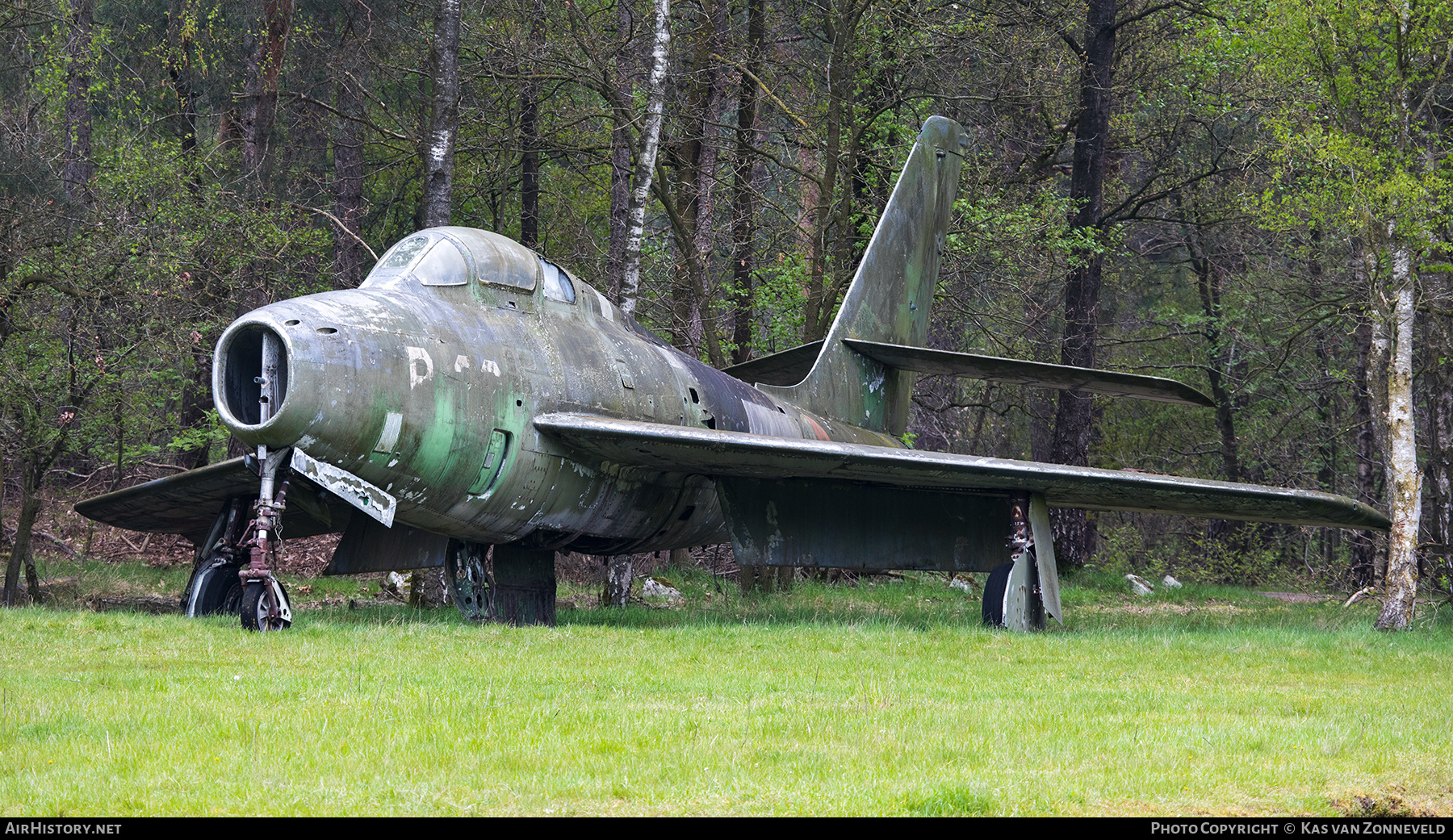 Aircraft Photo of P-224 | Republic F-84F Thunderstreak | Netherlands - Air Force | AirHistory.net #581667