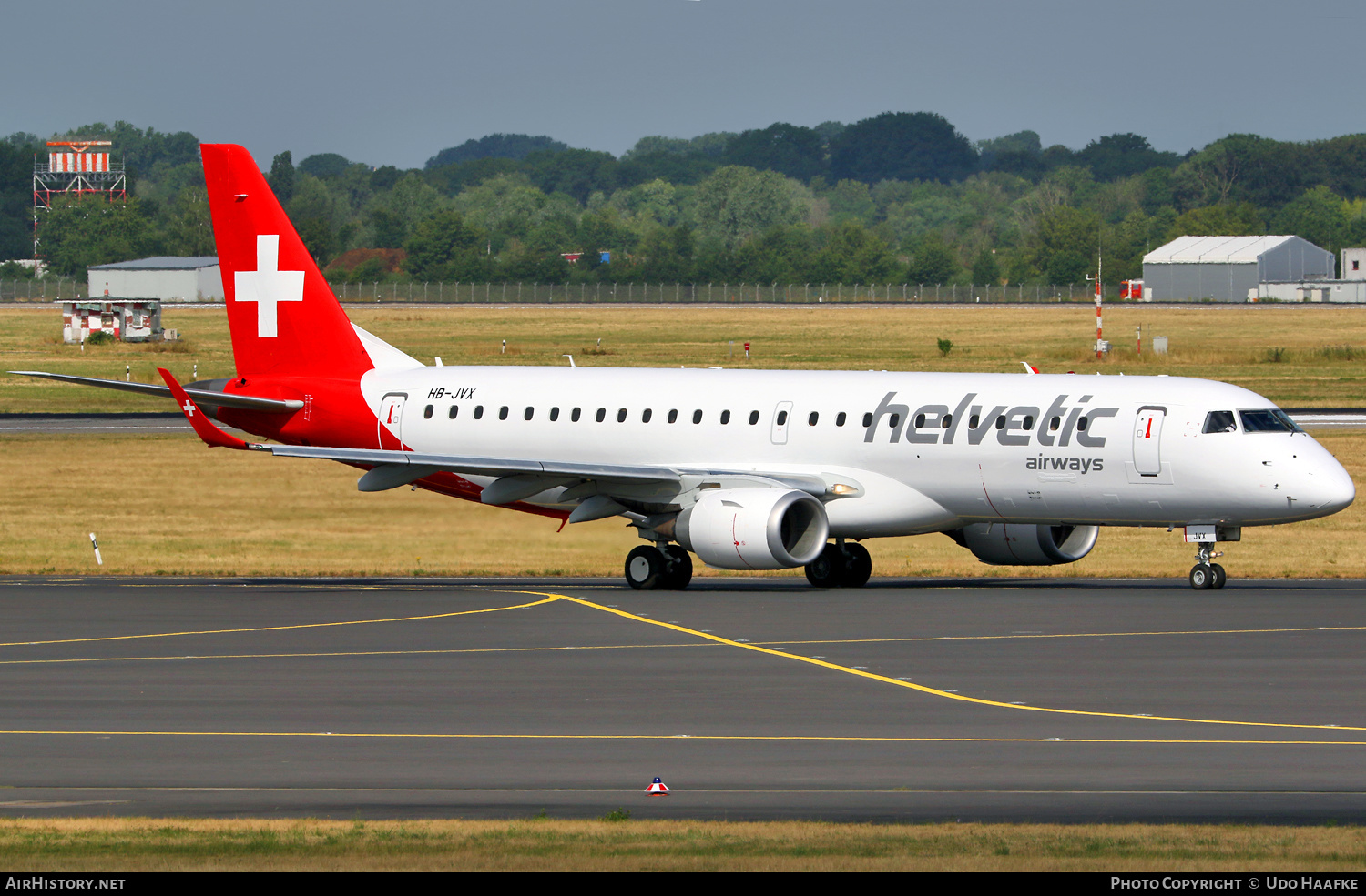 Aircraft Photo of HB-JVX | Embraer 190STD (ERJ-190-100STD) | Helvetic Airways | AirHistory.net #581706