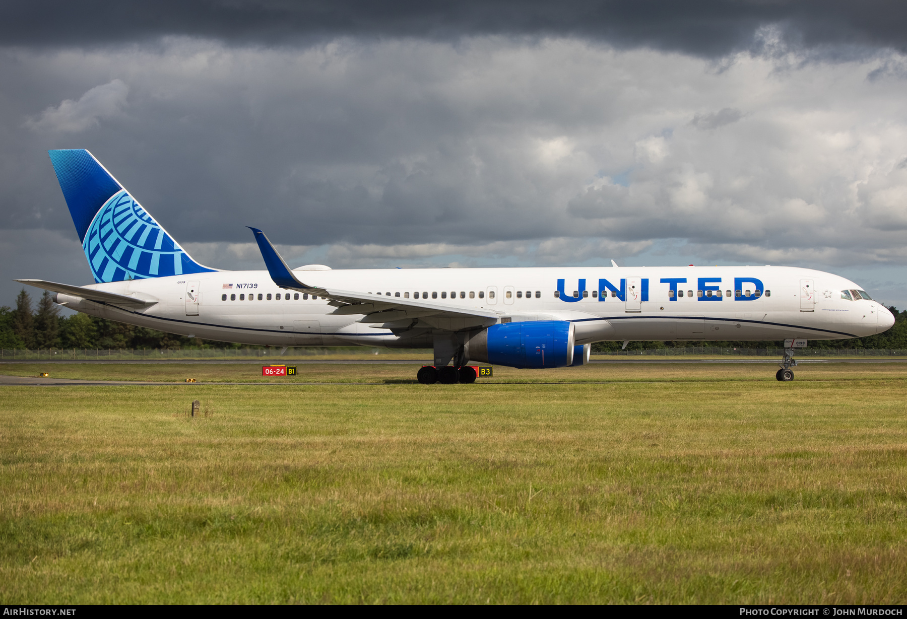 Aircraft Photo of N17139 | Boeing 757-224 | United Airlines | AirHistory.net #581815