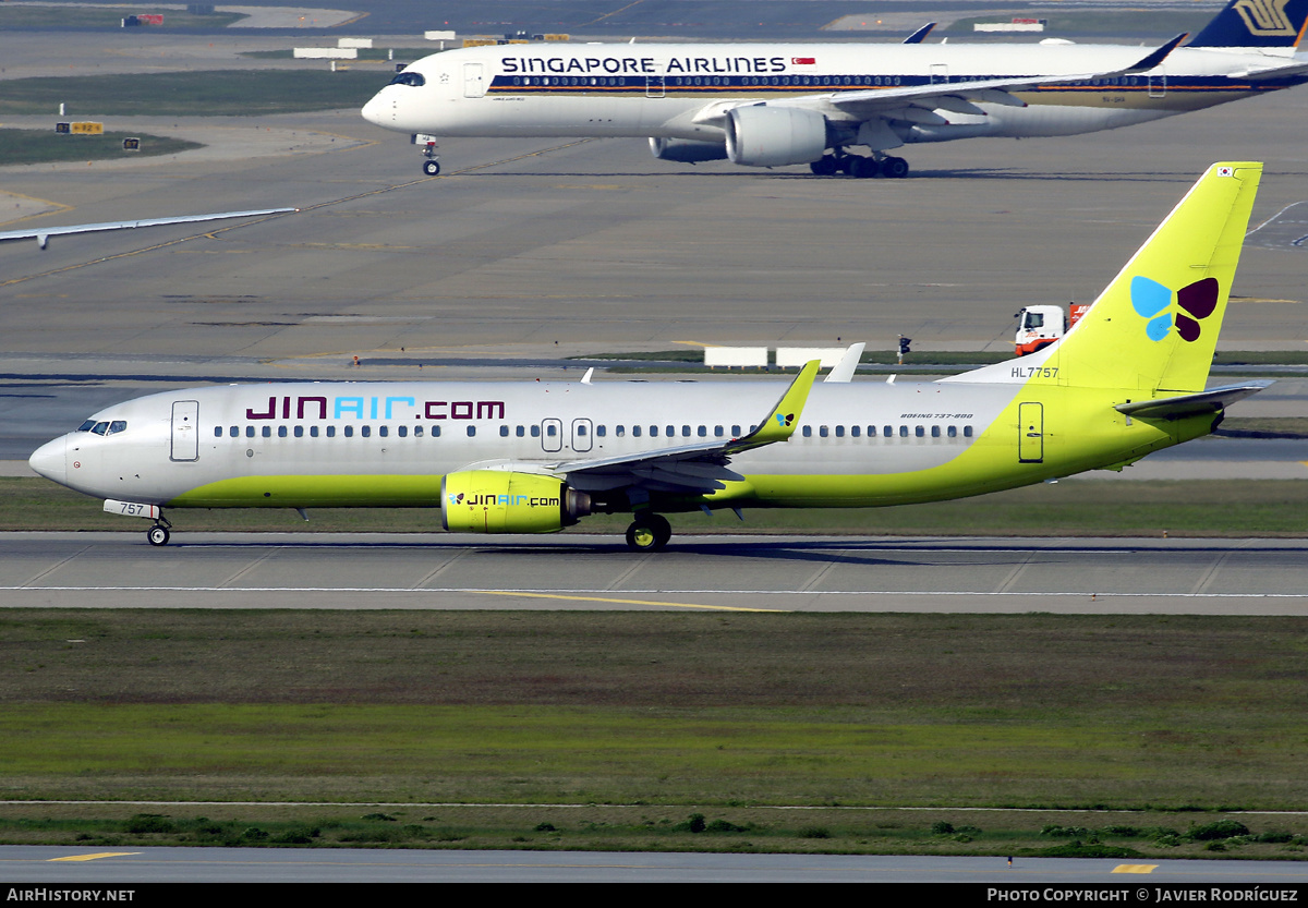Aircraft Photo of HL7757 | Boeing 737-8GQ | Jin Air | AirHistory.net #581987